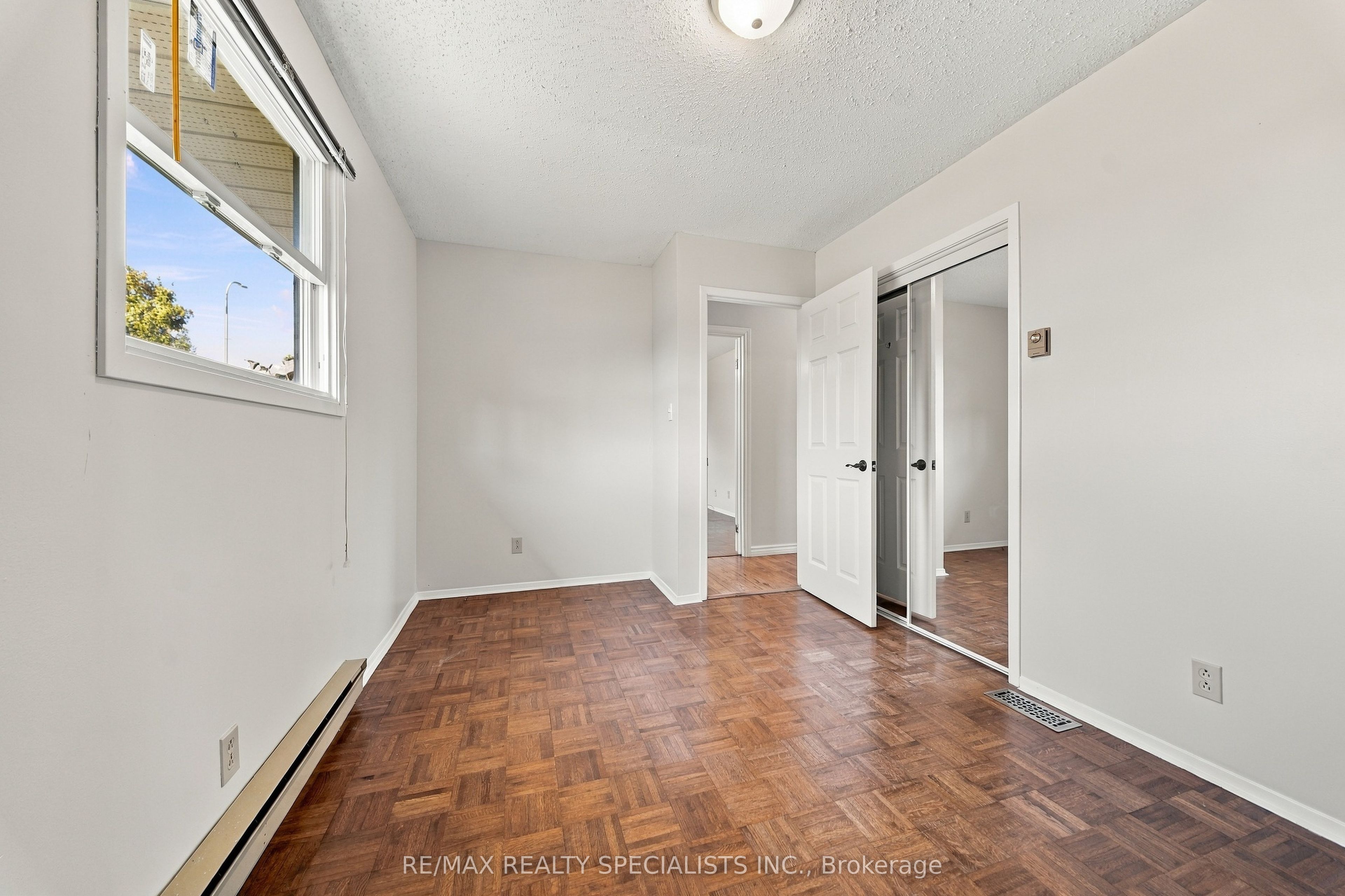 5 Van Alstine Drive Property Photo 23