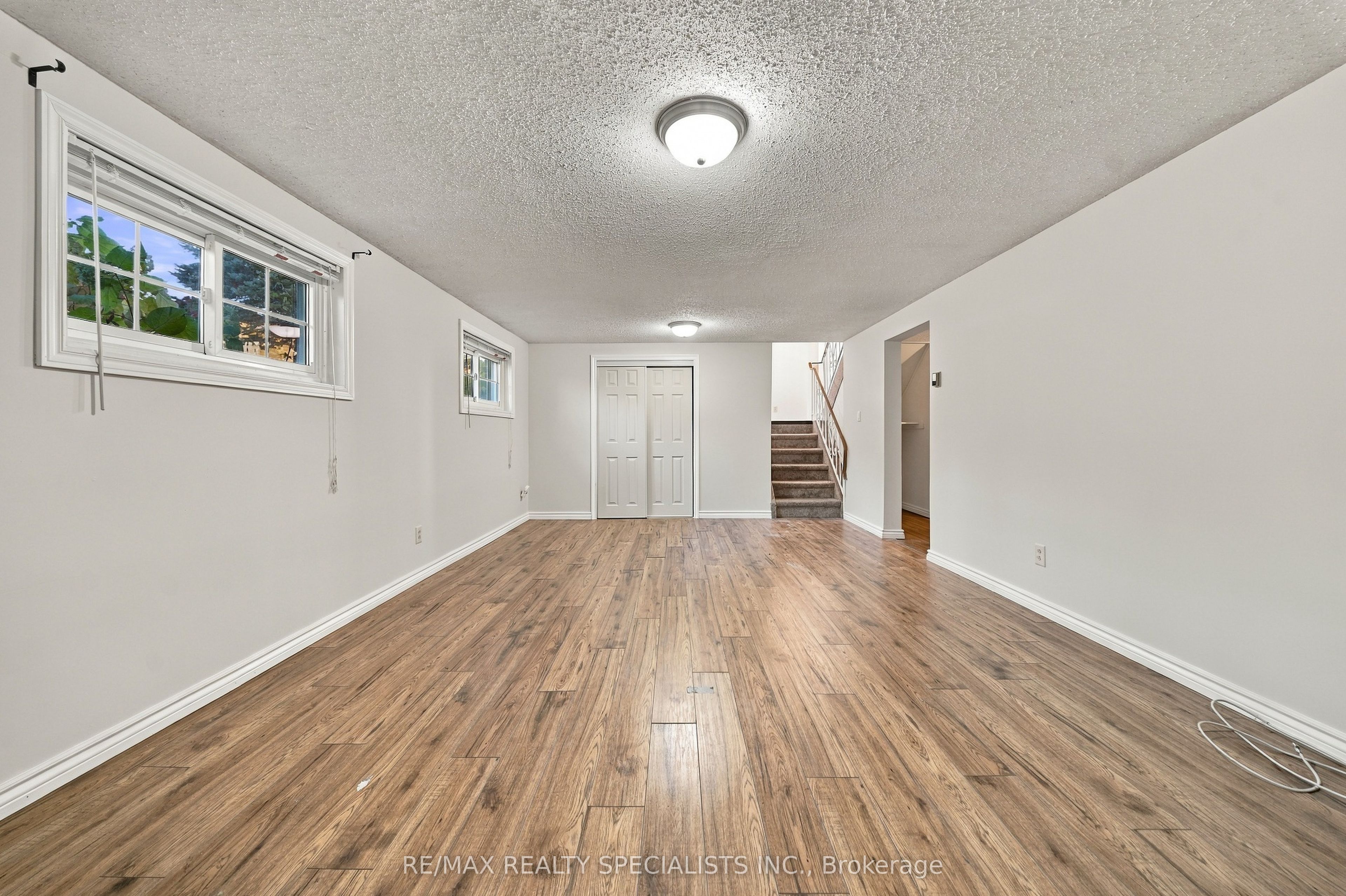 5 Van Alstine Drive Property Photo 24