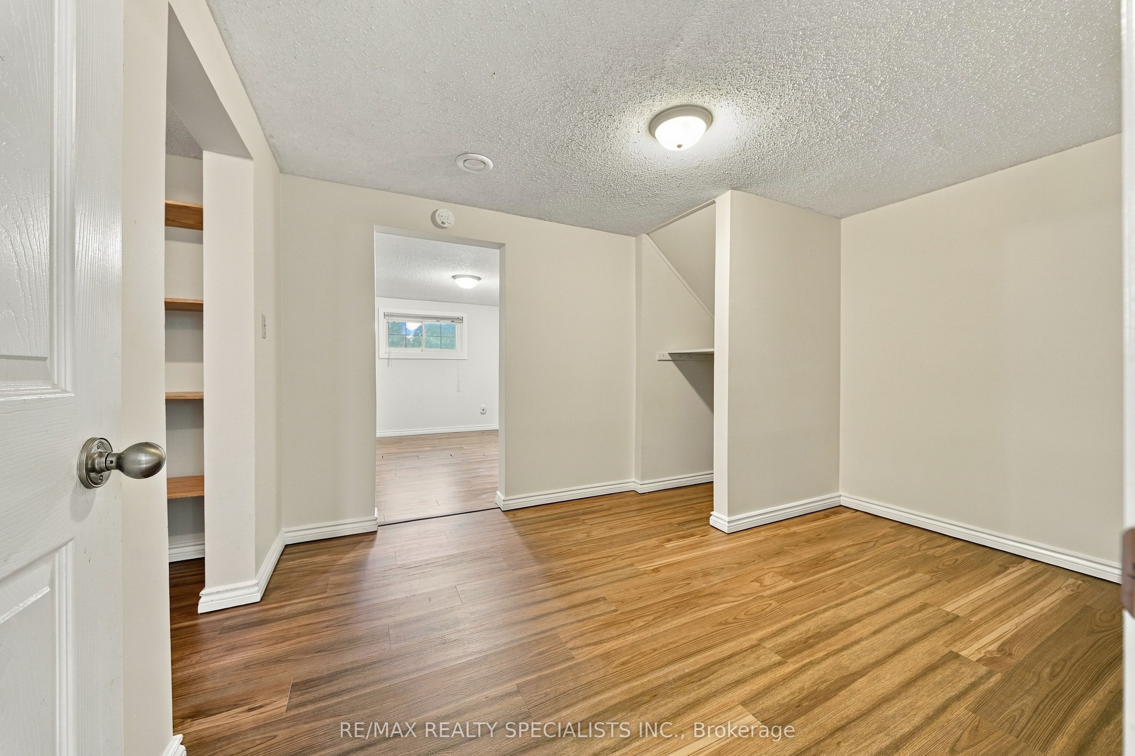 5 Van Alstine Drive Property Photo 27