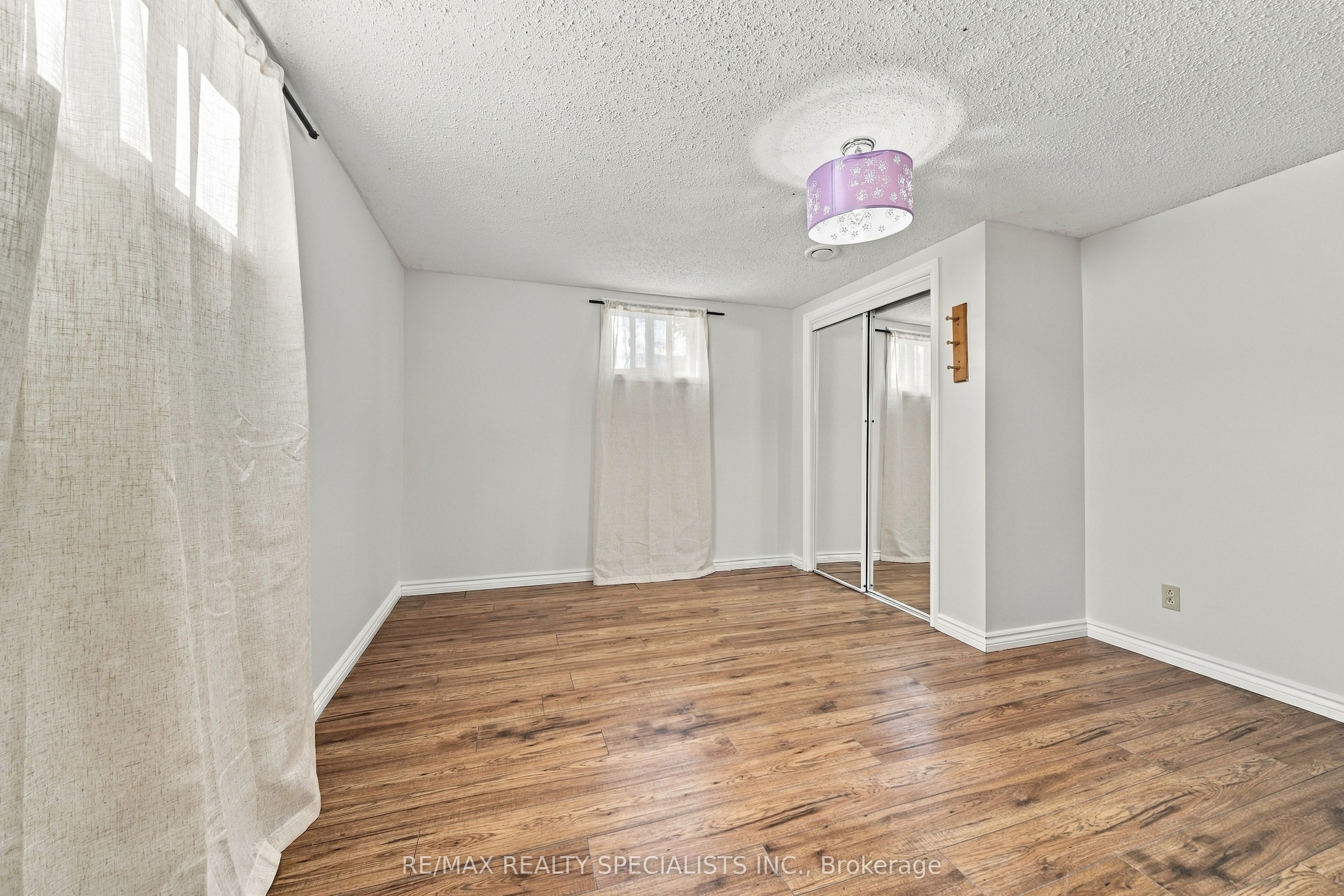 5 Van Alstine Drive Property Photo 32