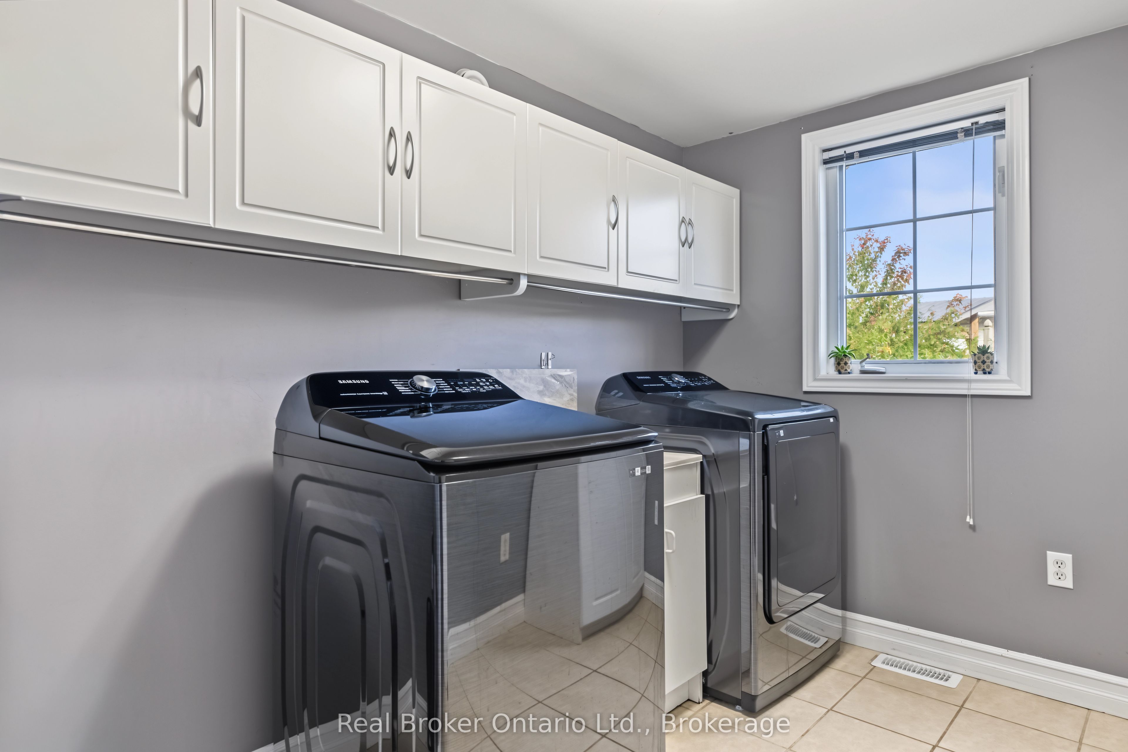 2340 9th Avenue E Property Photo 20