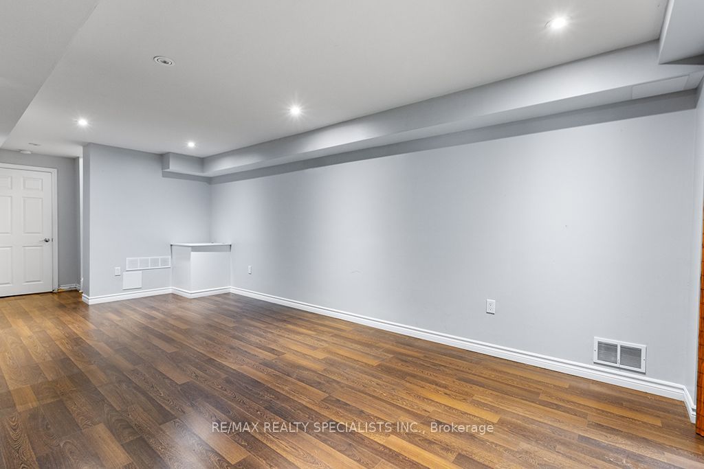 292 Briarmeadow Drive Property Photo 33