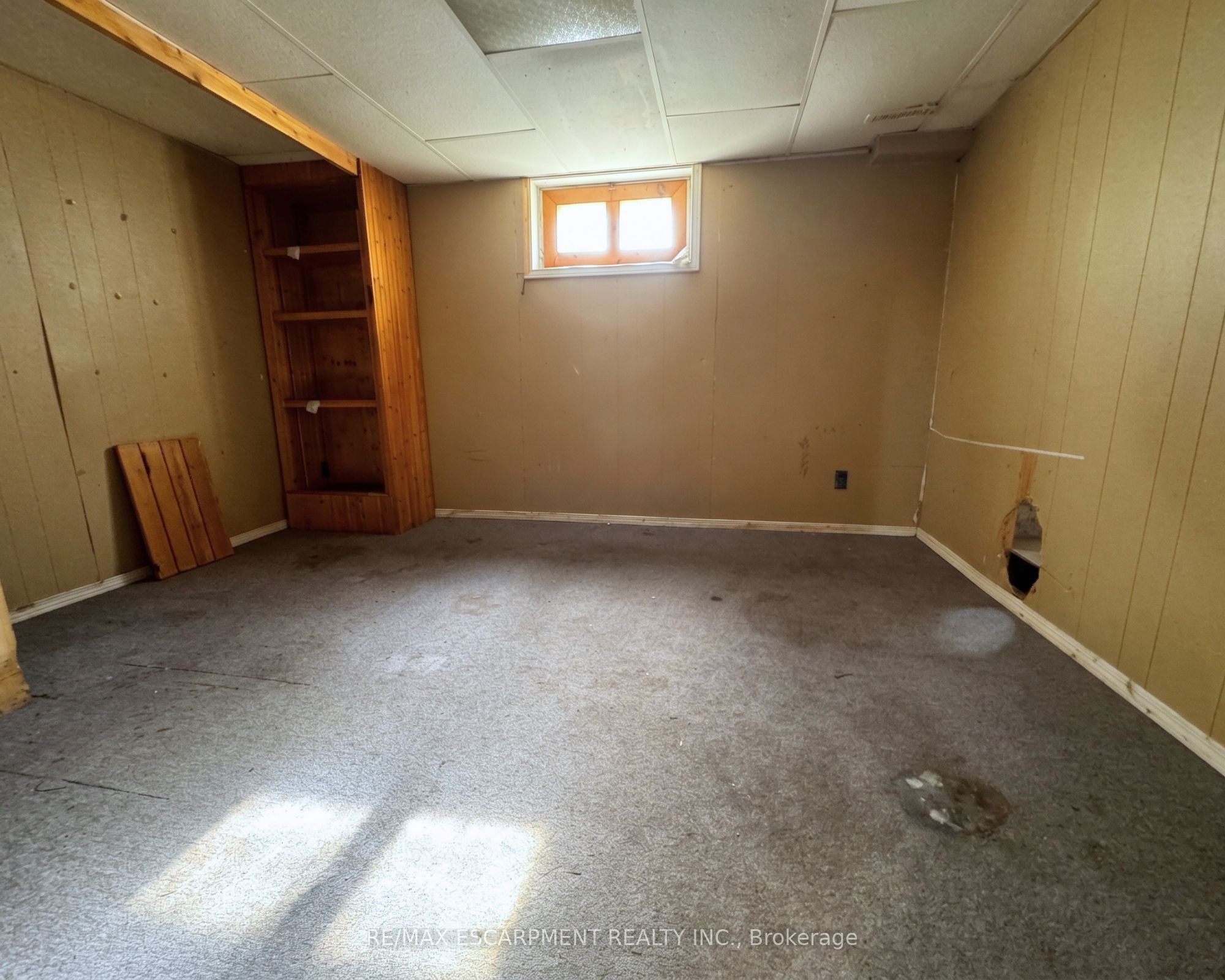 233 Talbot Street Property Photo 16