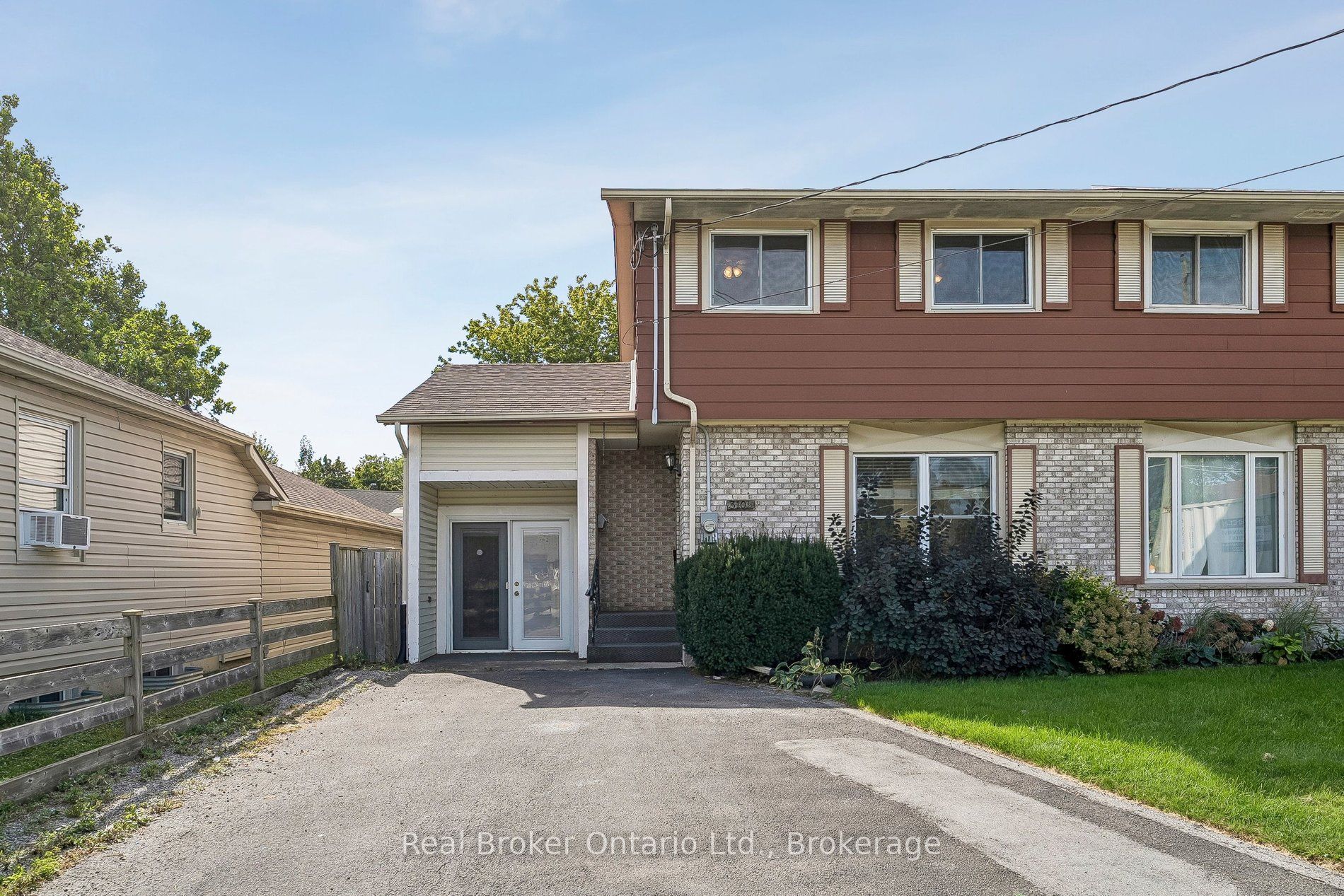 310 Linwell Road 1/2 Property Photo 3