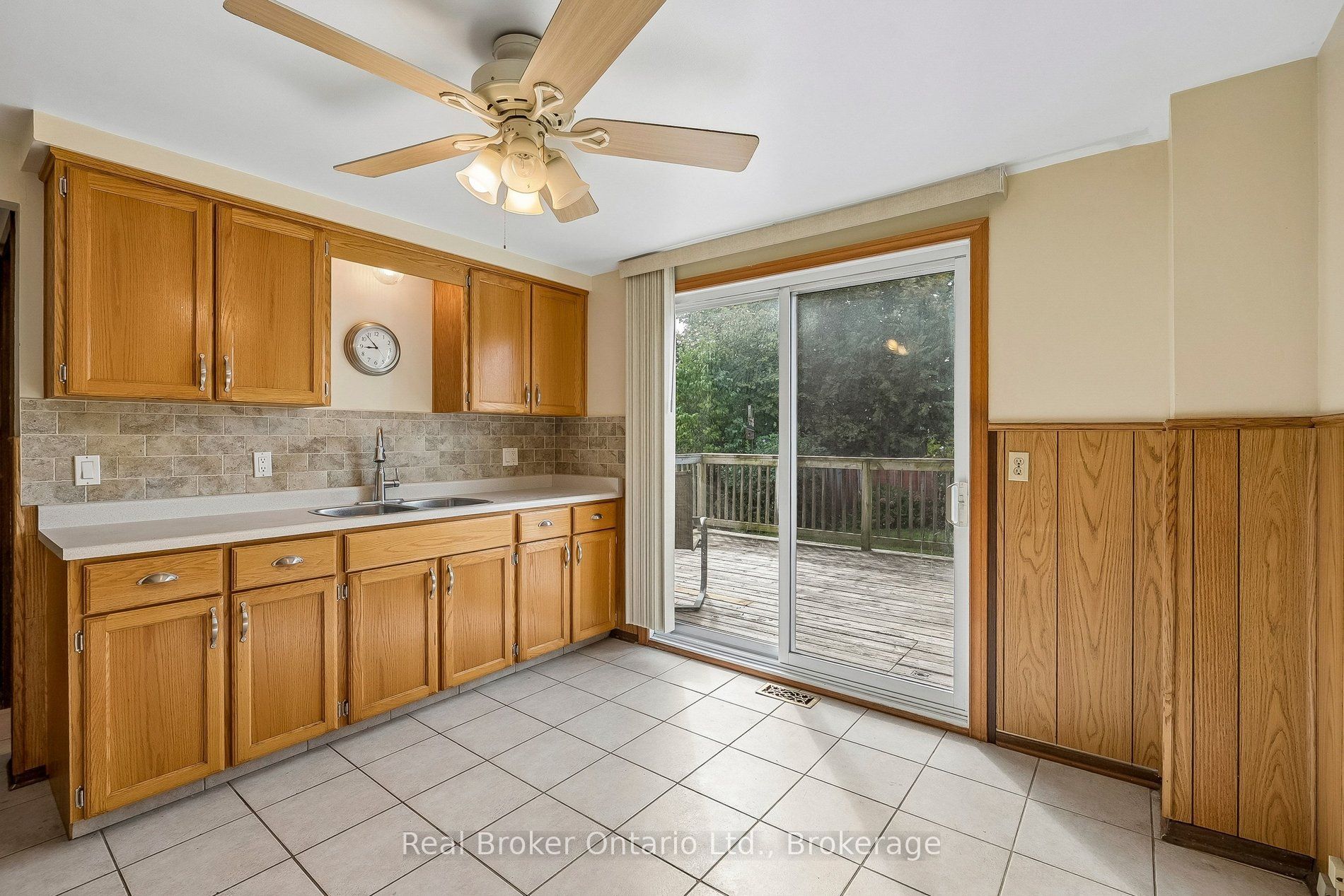 310 Linwell Road 1/2 Property Photo 12