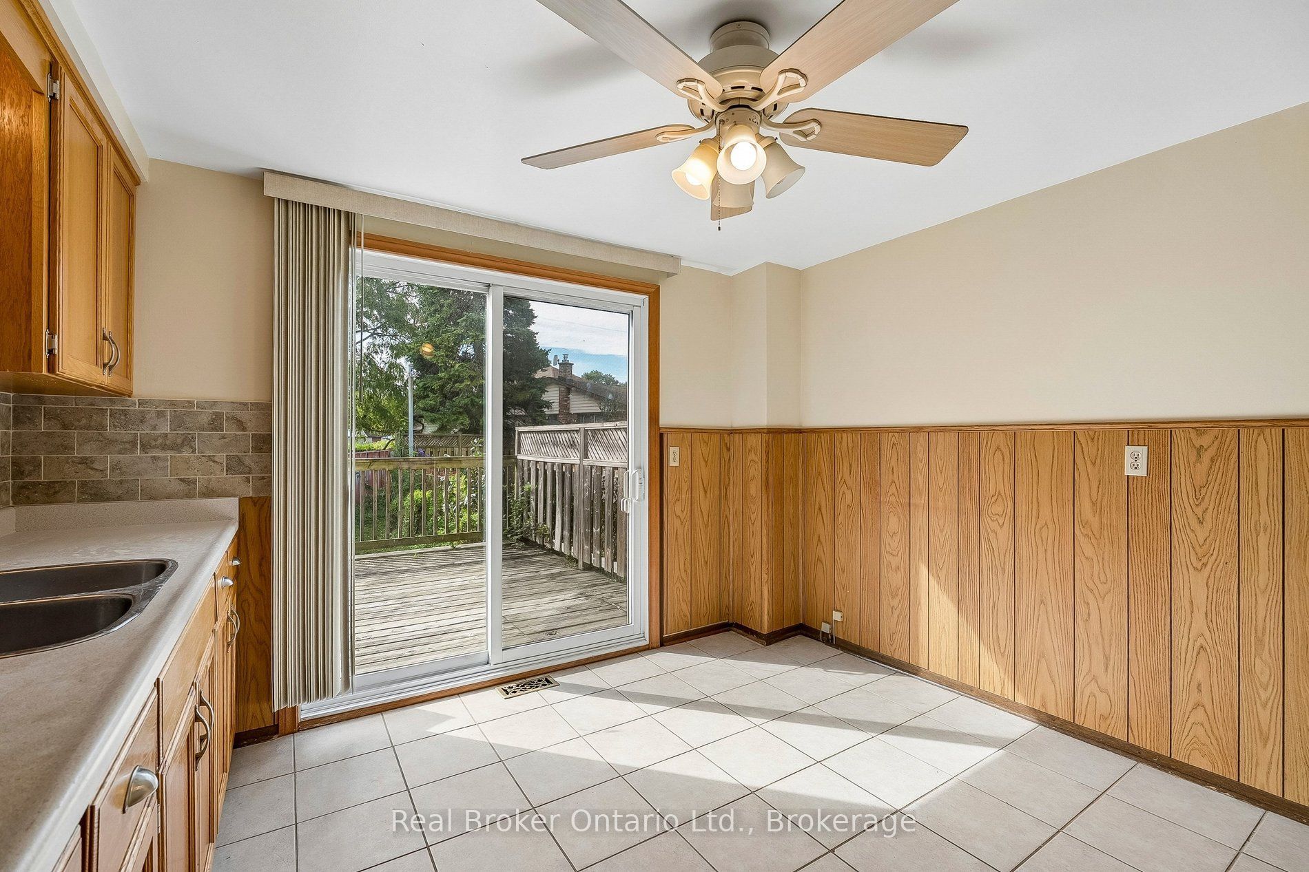 310 Linwell Road 1/2 Property Photo 14