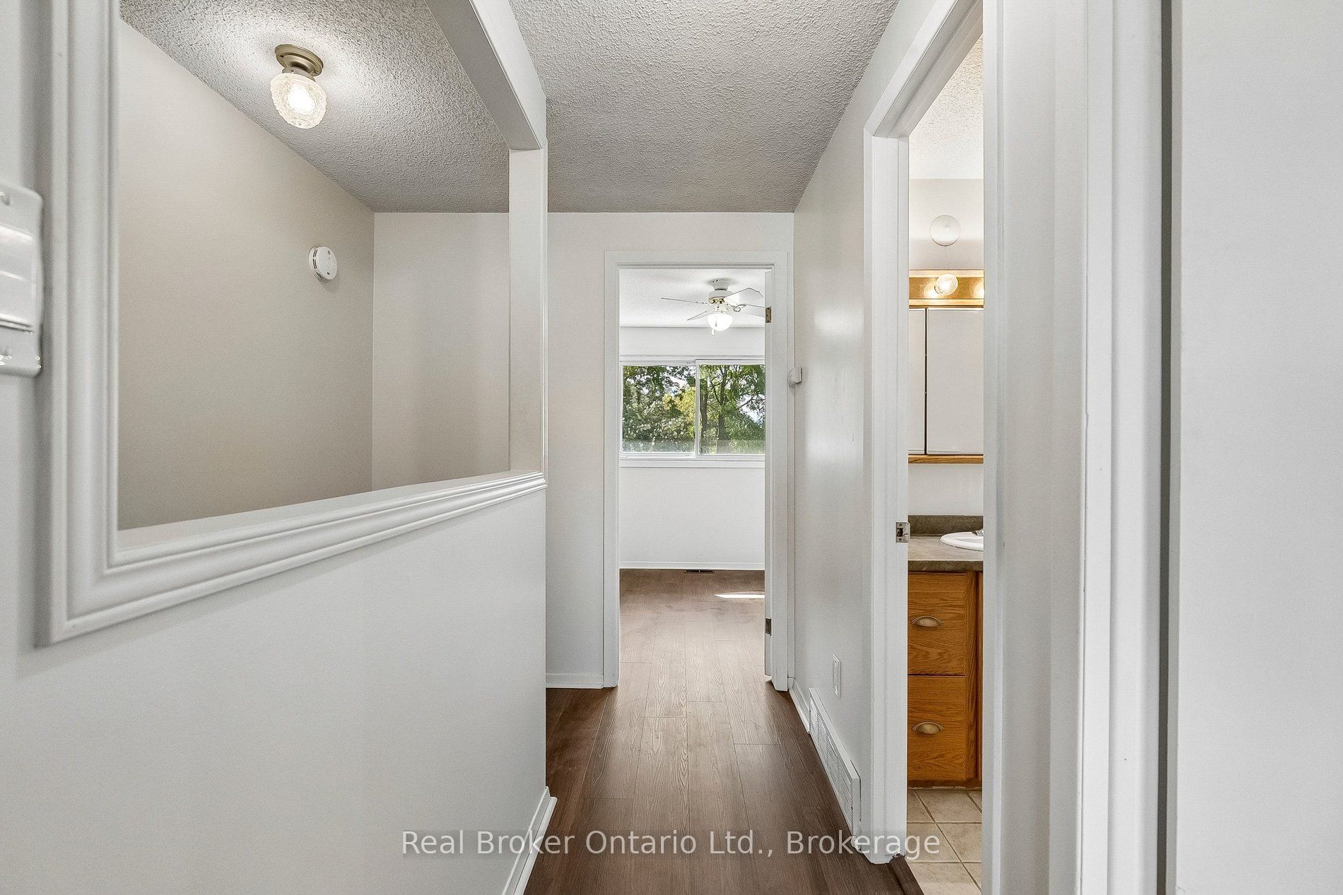 310 Linwell Road 1/2 Property Photo 17
