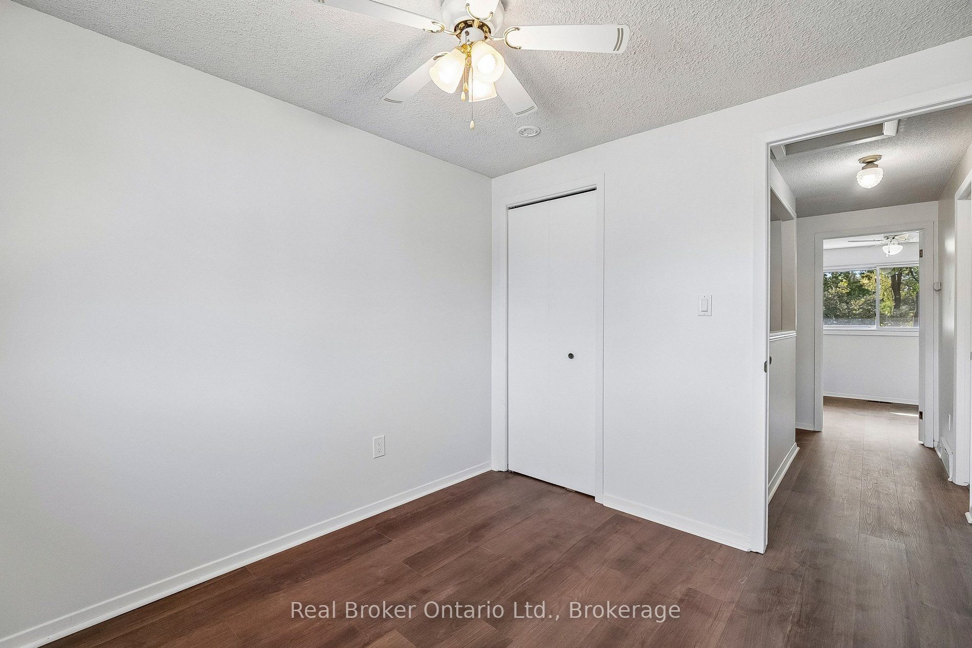 310 Linwell Road 1/2 Property Photo 20