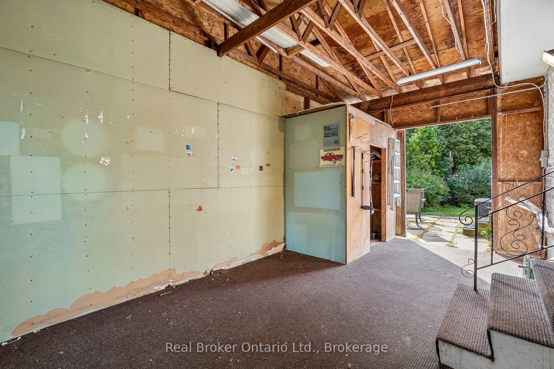 310 Linwell Road 1/2 Property Photo 37