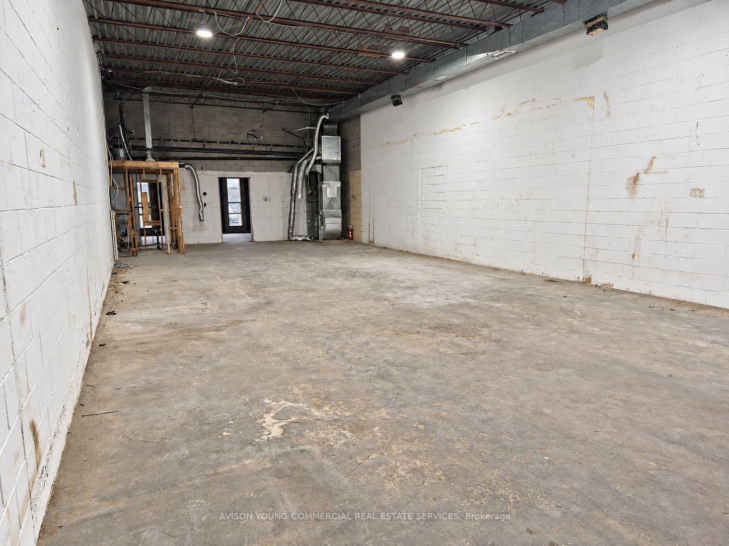 25 Capital Drive Property Photo 8
