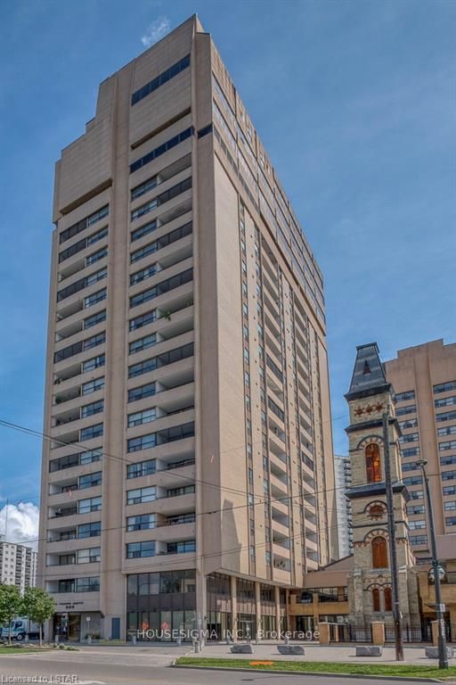 389 Dundas Street 2206 Property Photo 2