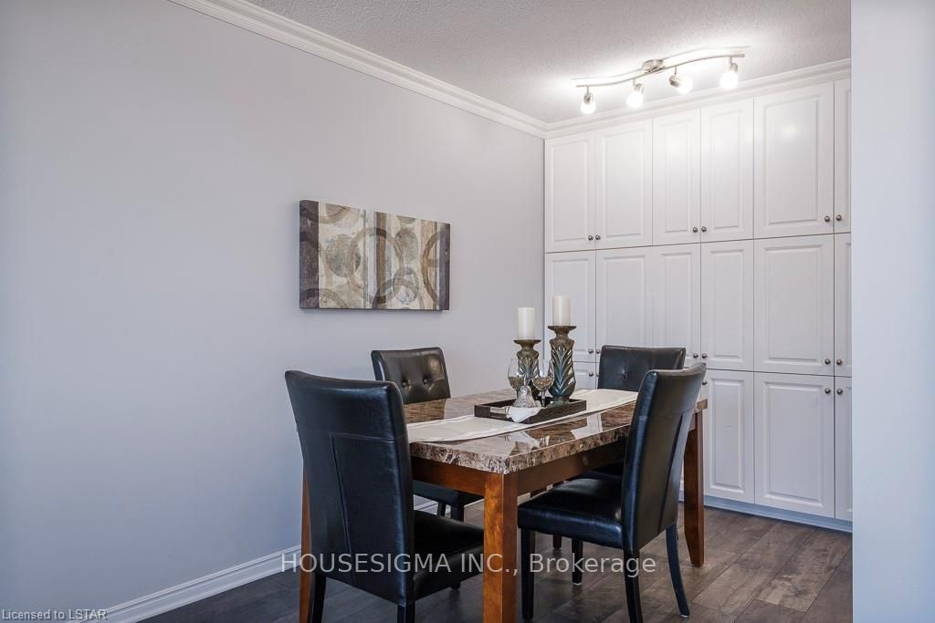 389 Dundas Street 2206 Property Photo 18