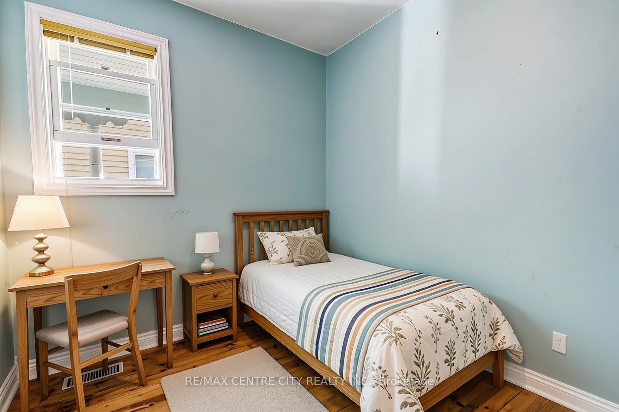 347 Fourth Street Property Photo 8