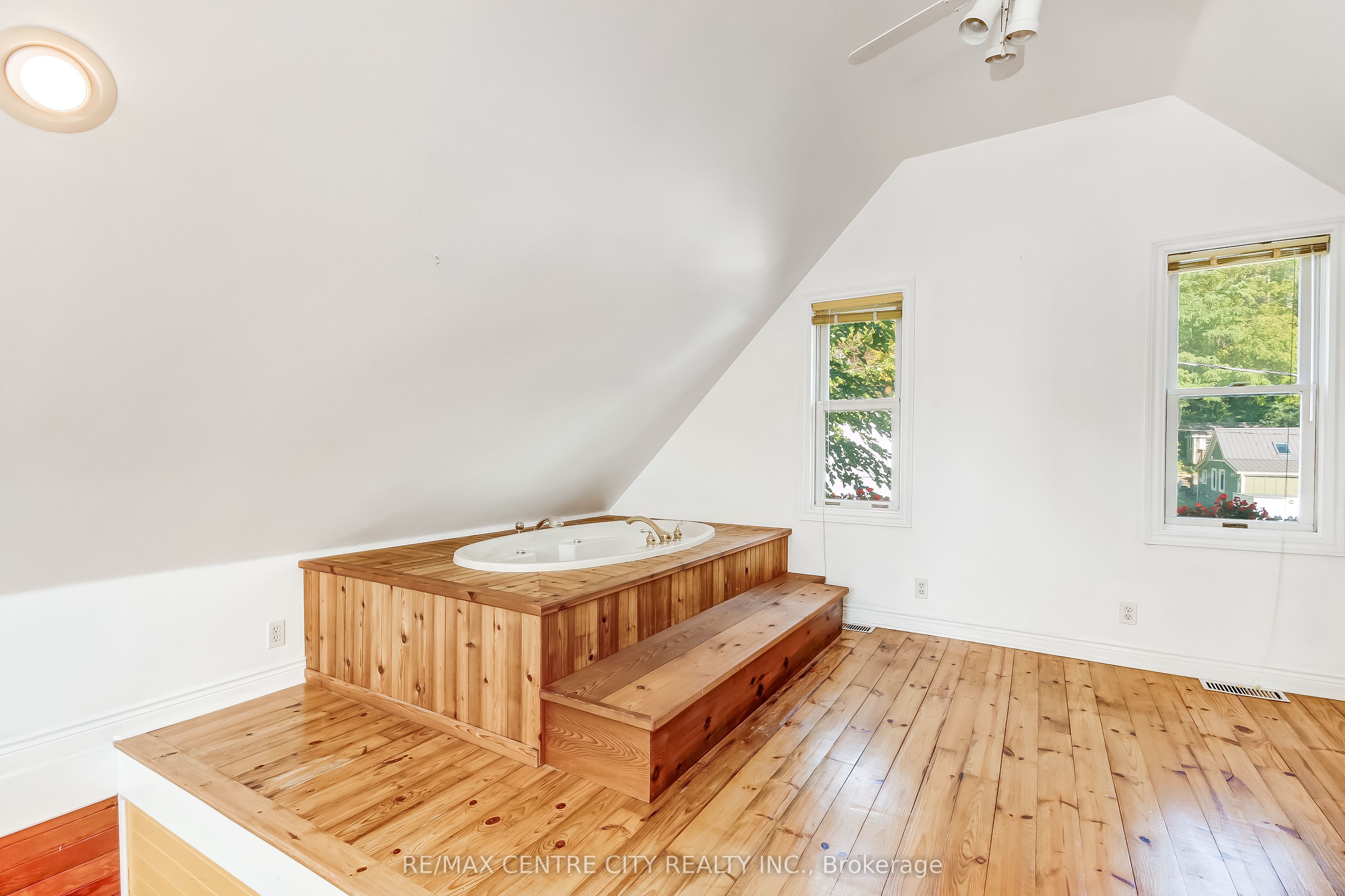 347 Fourth Street Property Photo 19