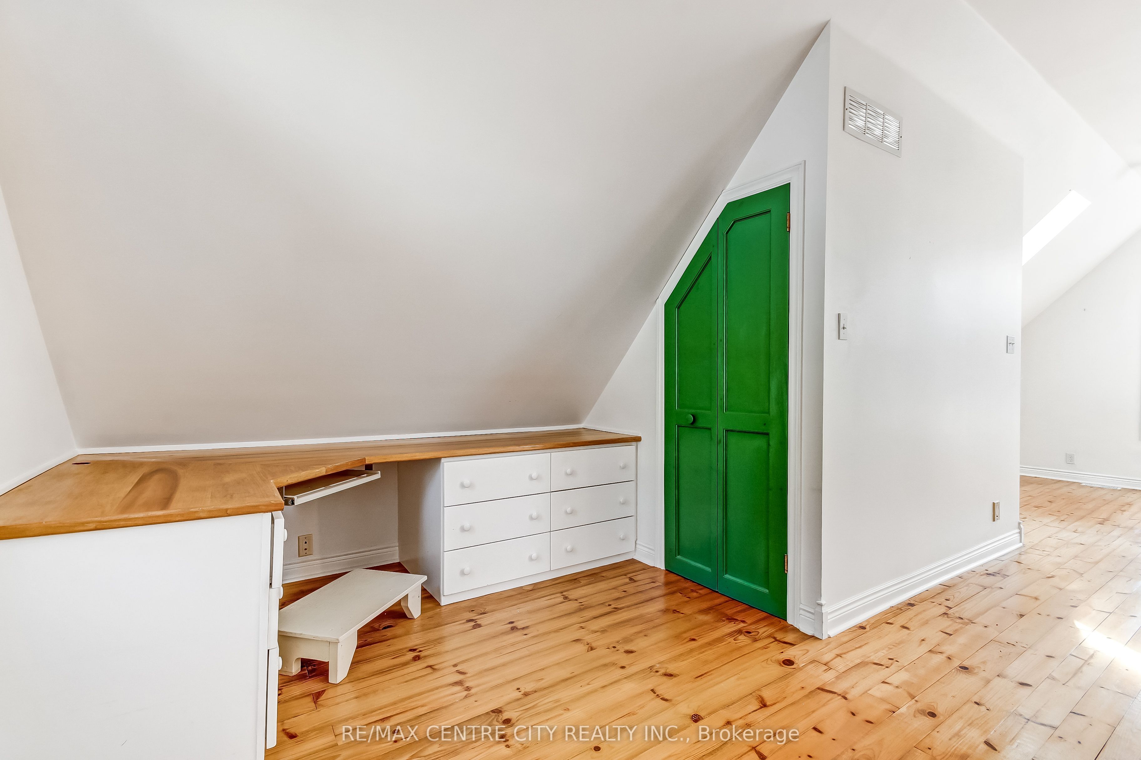 347 Fourth Street Property Photo 20