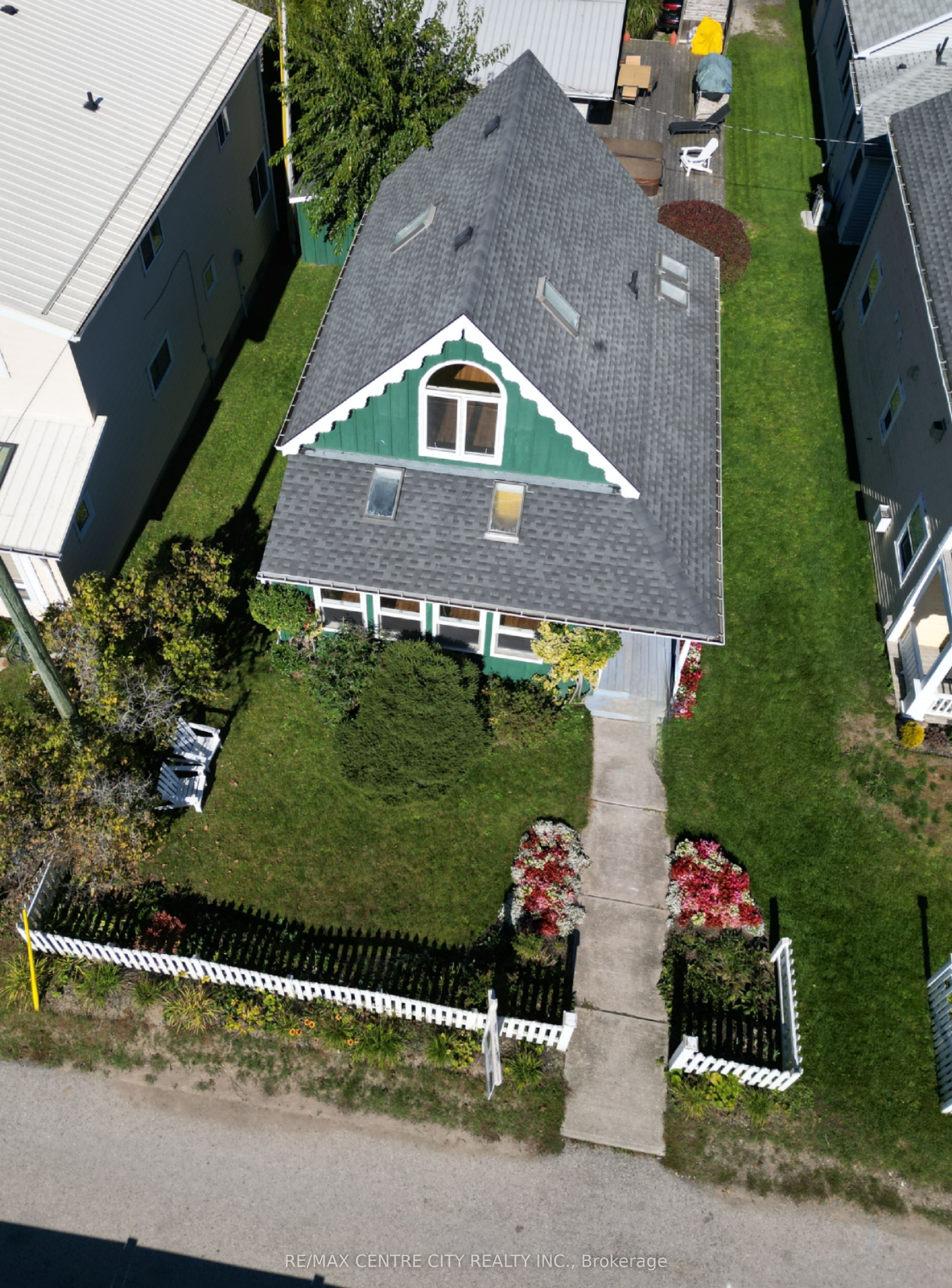 347 Fourth Street Property Photo 25