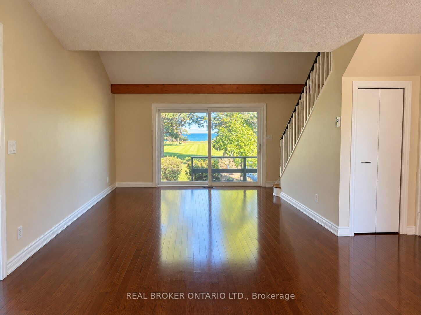 4999 Tufford Road N Property Photo 2