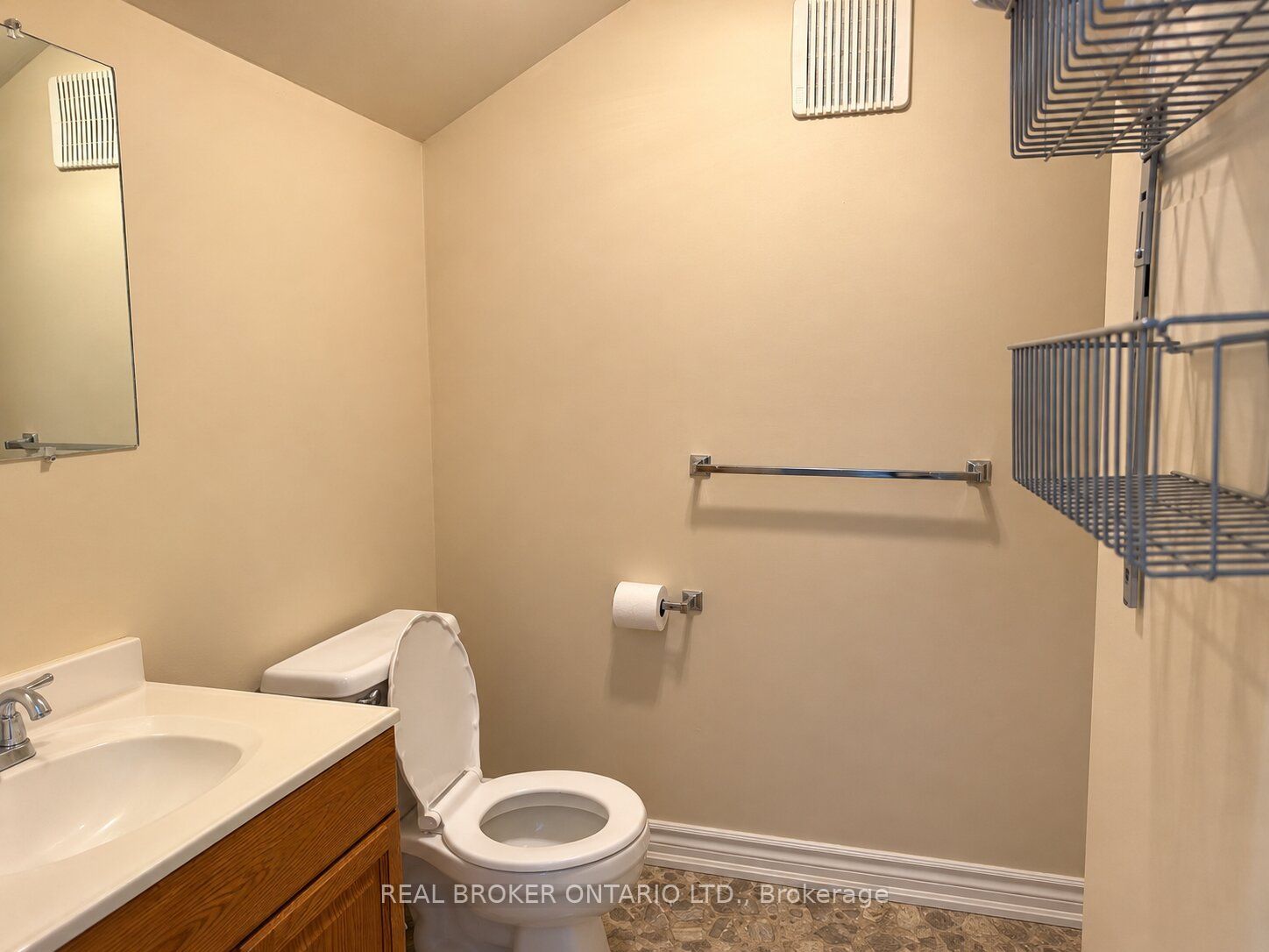 4999 Tufford Road N Property Photo 14