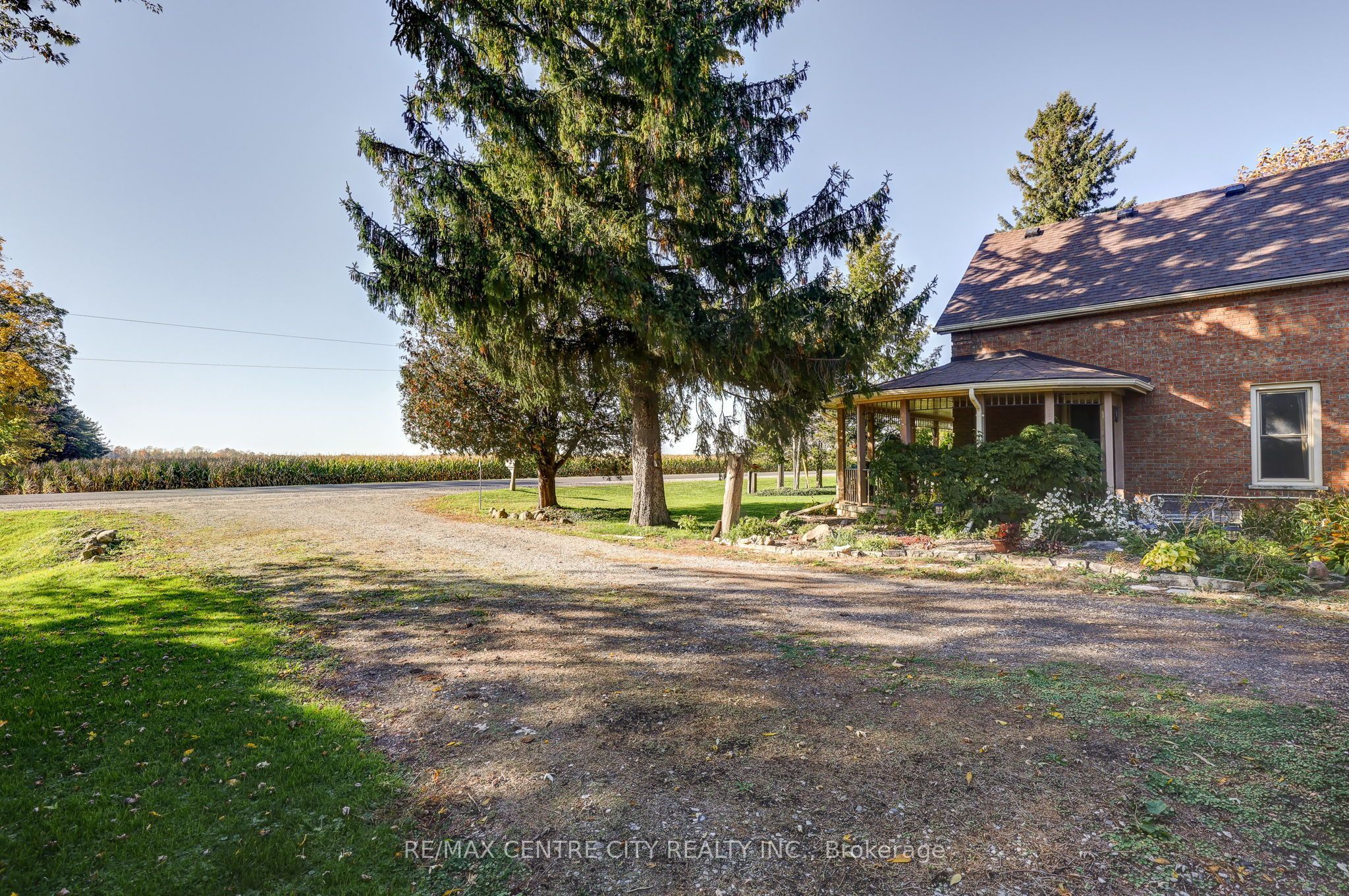 9200 Springwater Road Property Photo 4
