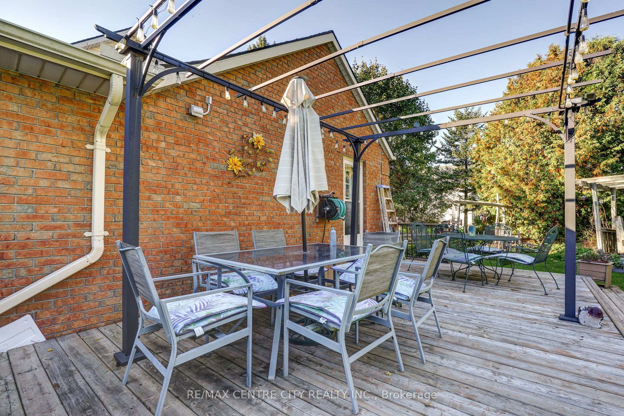 9200 Springwater Road Property Photo 6