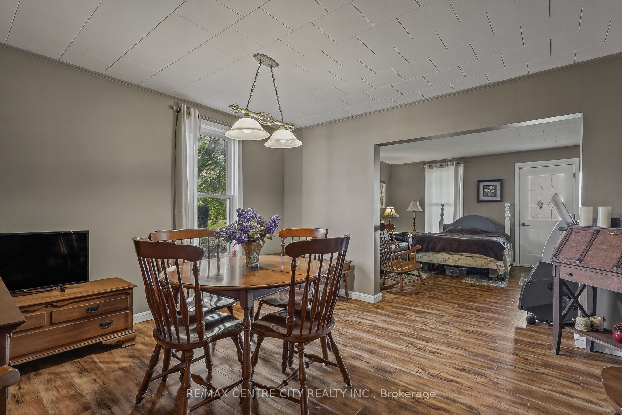 9200 Springwater Road Property Photo 16