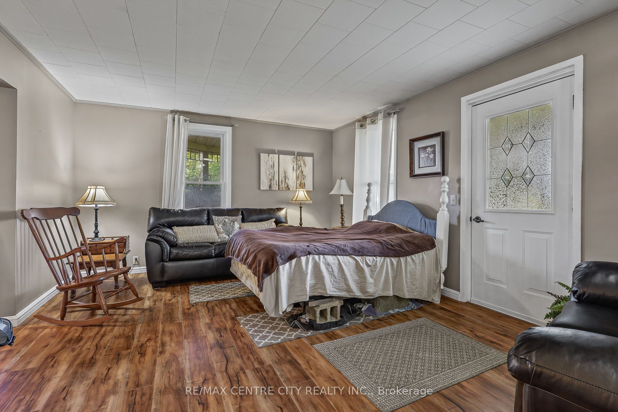 9200 Springwater Road Property Photo 18