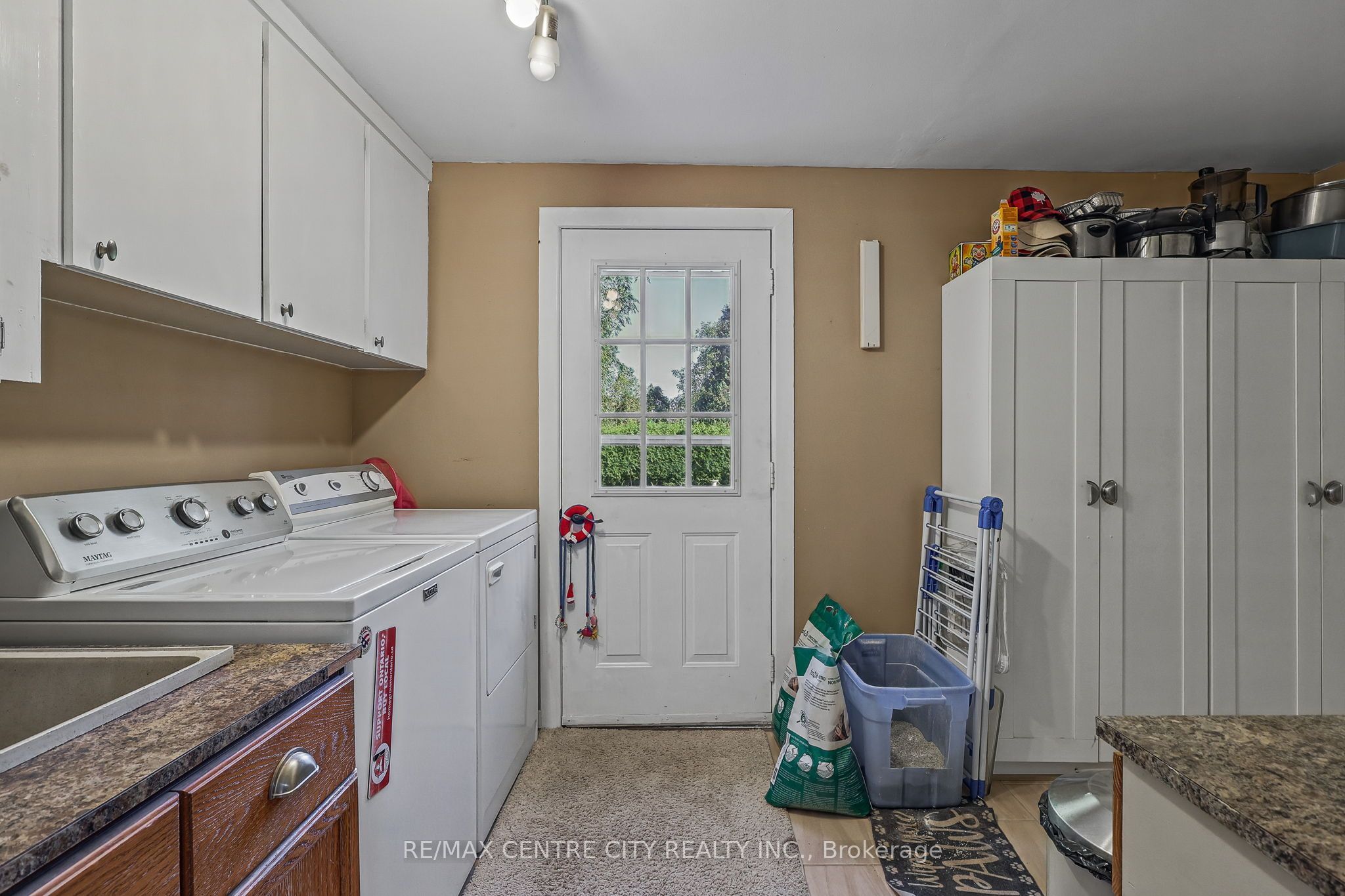 9200 Springwater Road Property Photo 23