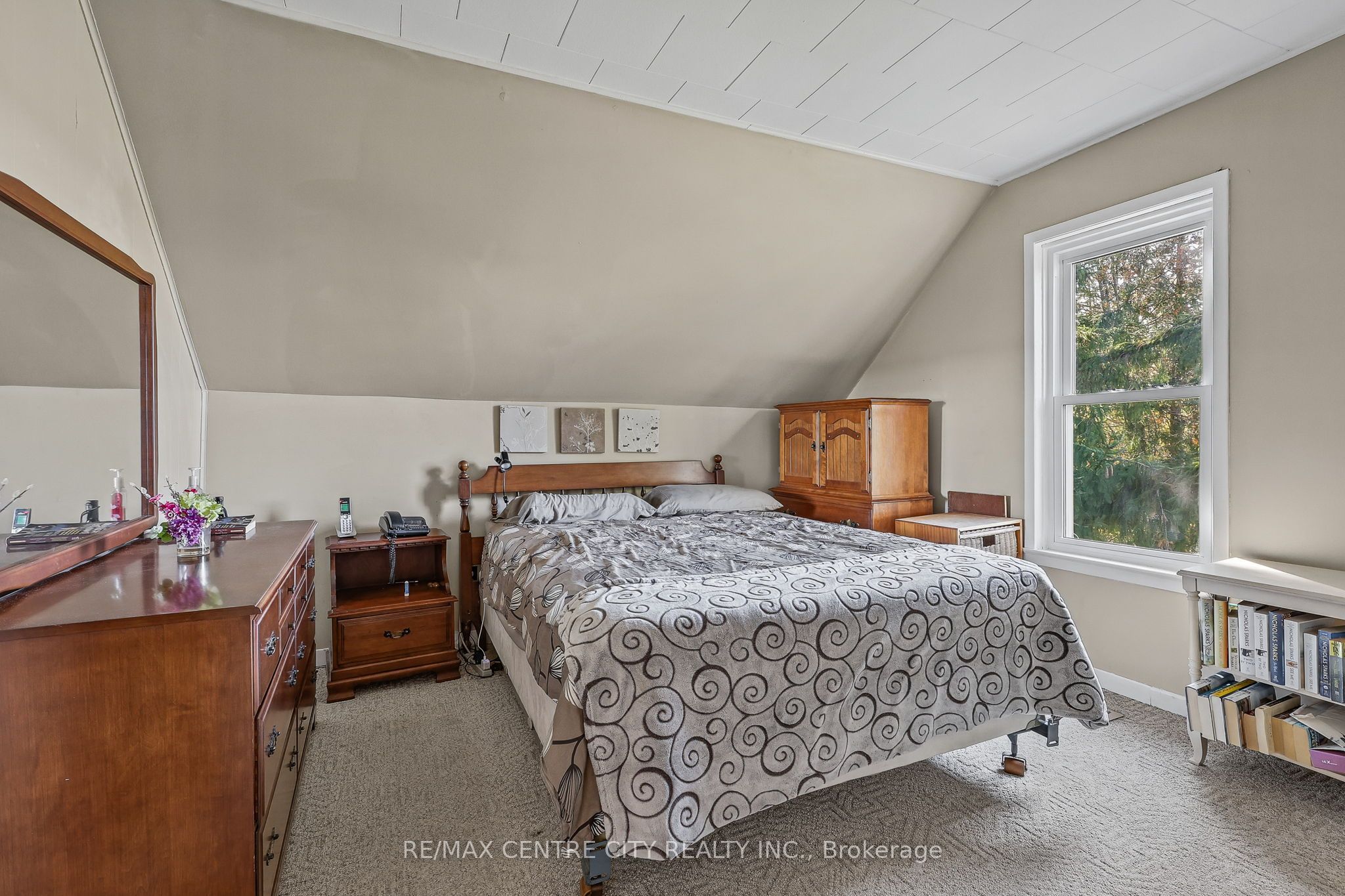 9200 Springwater Road Property Photo 25