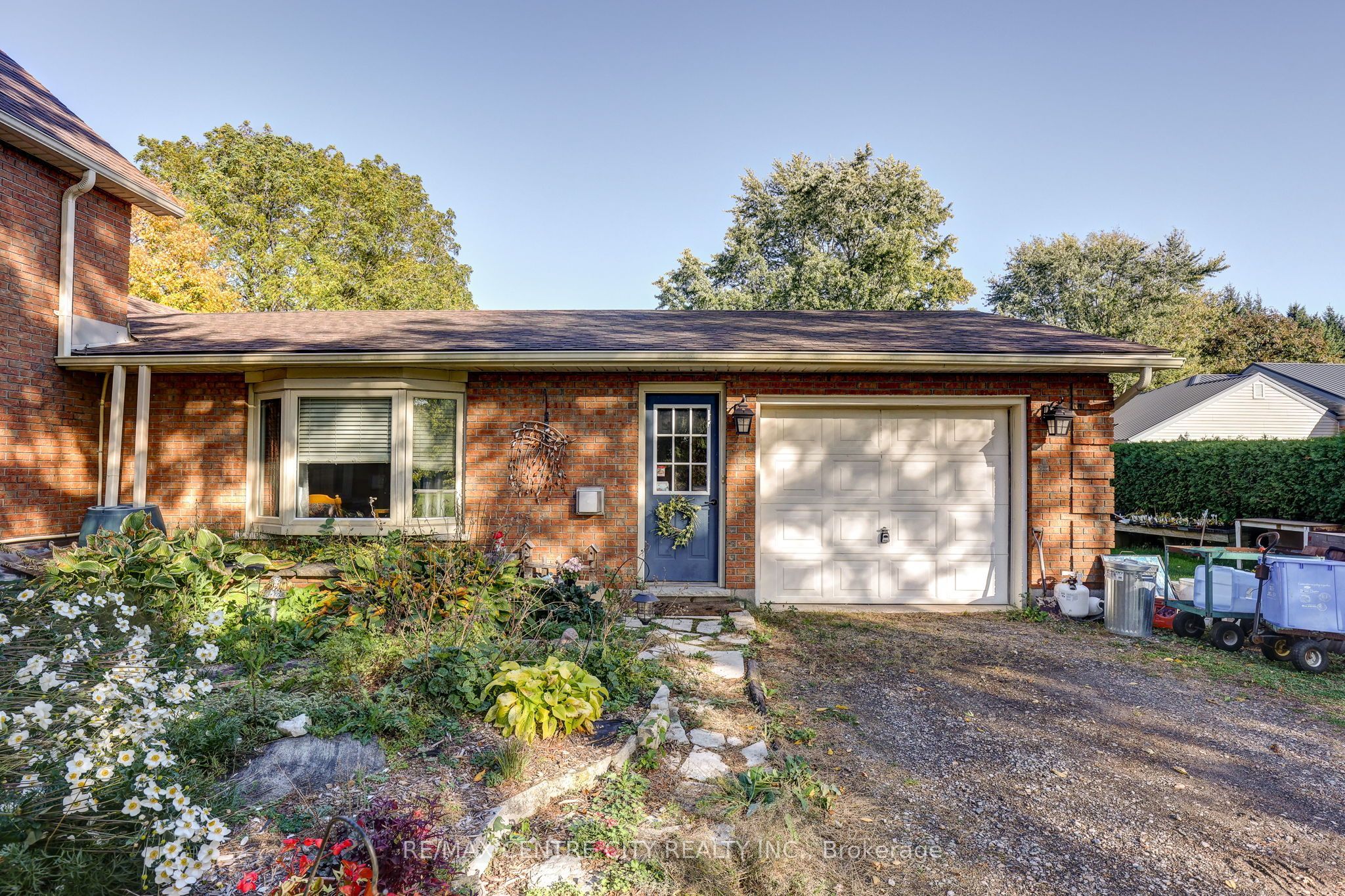 9200 Springwater Road Property Photo 33