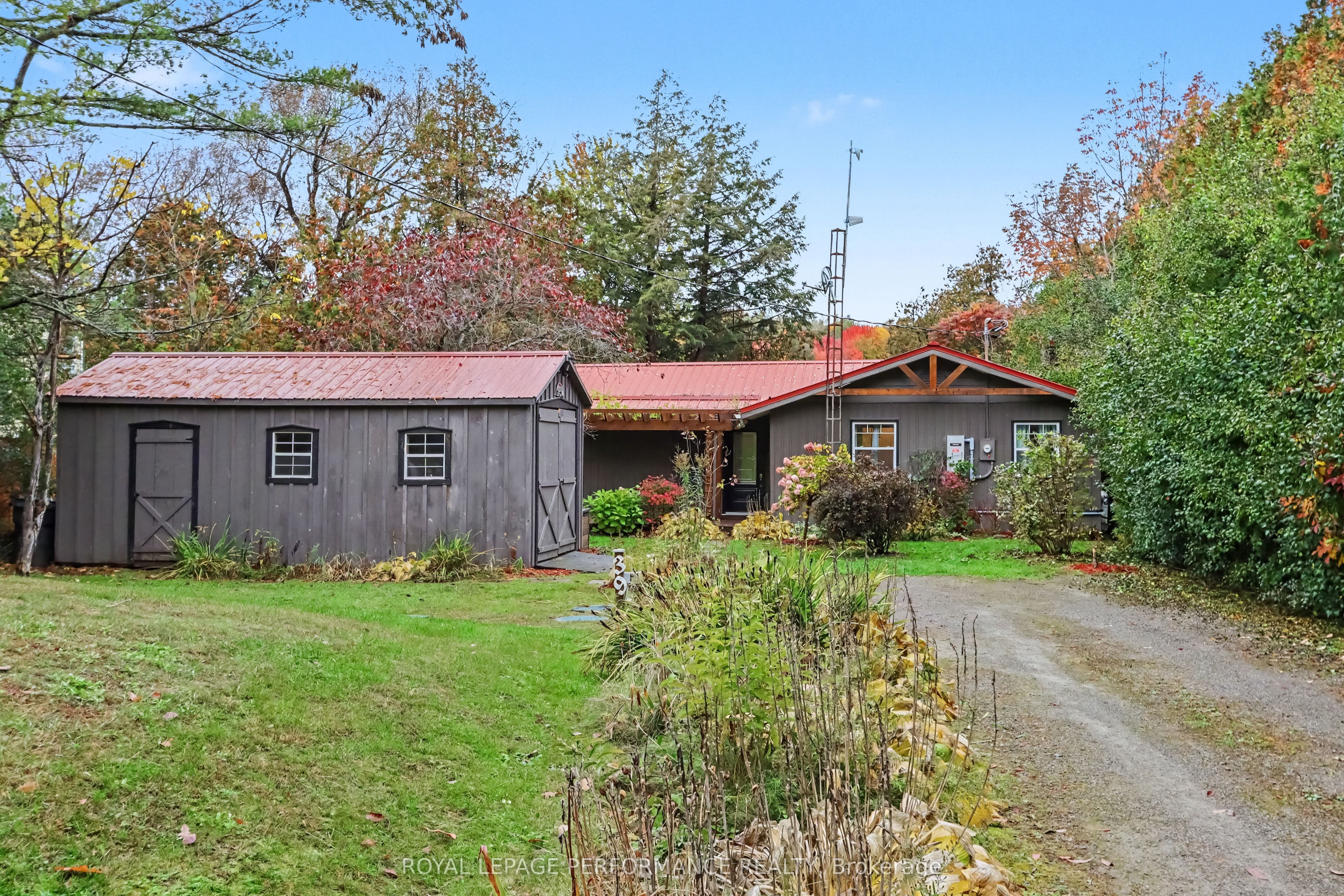 36 Kerry Forest Drive Property Photo 2