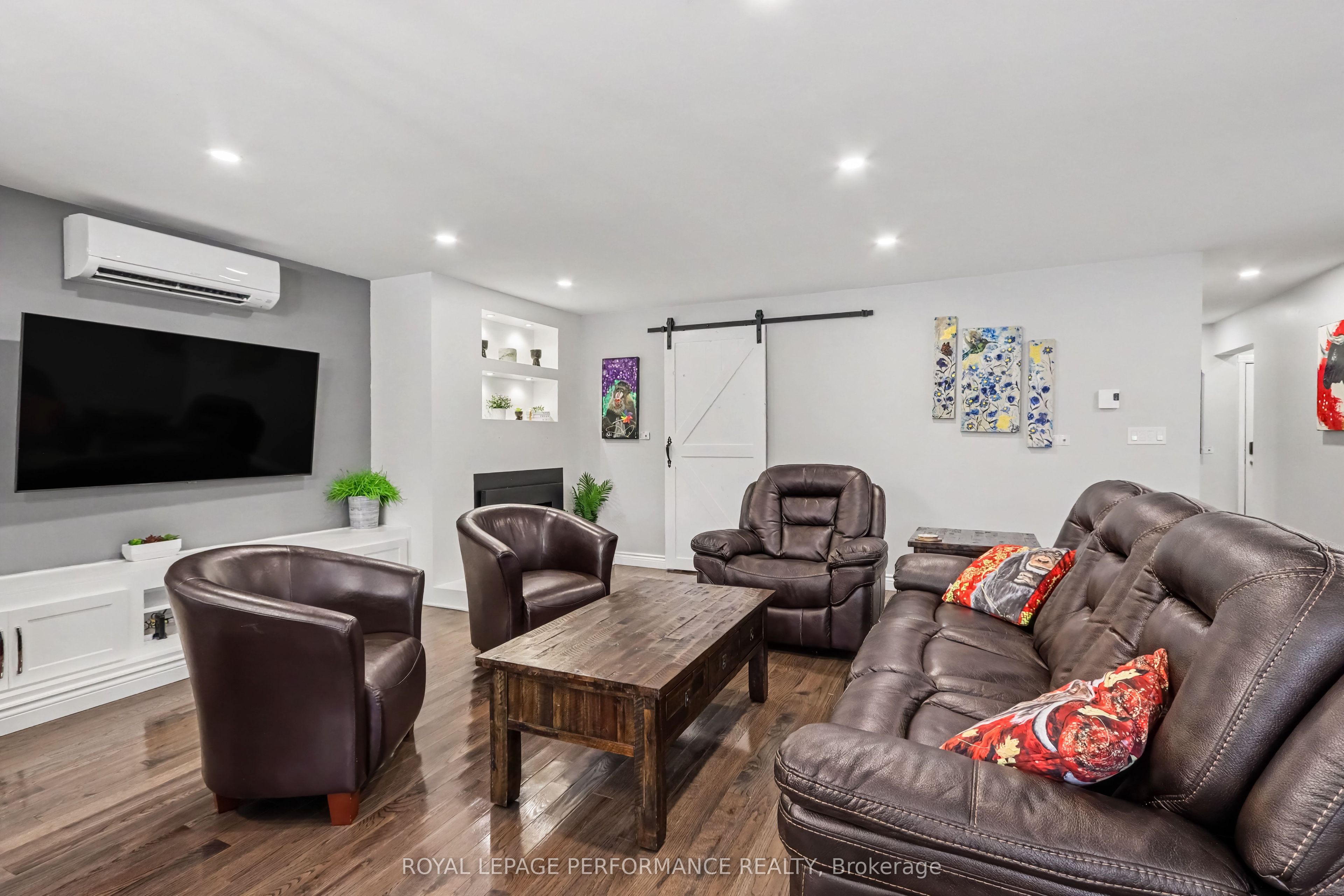 36 Kerry Forest Drive Property Photo 8