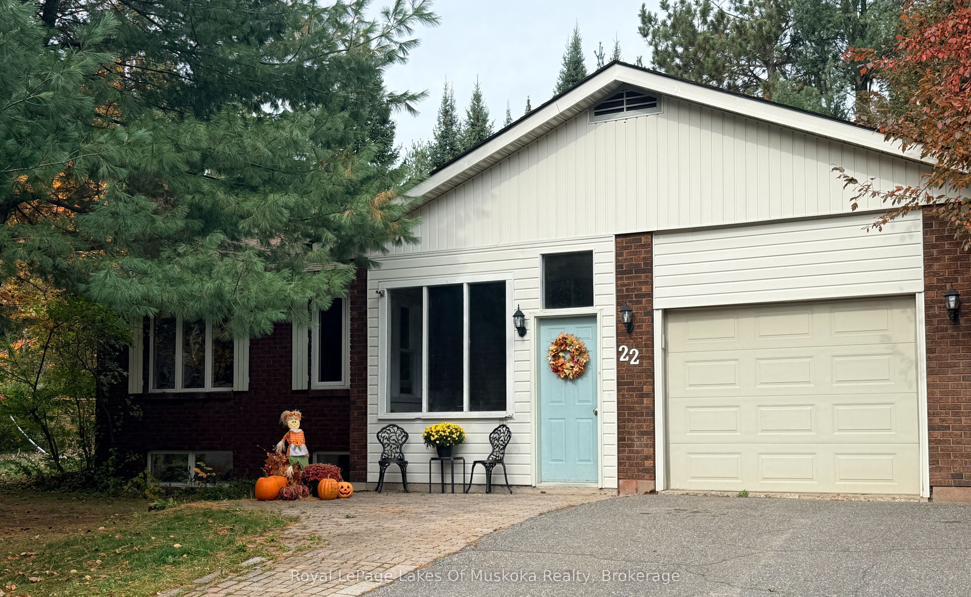 22 Westvale Drive Property Photo 2
