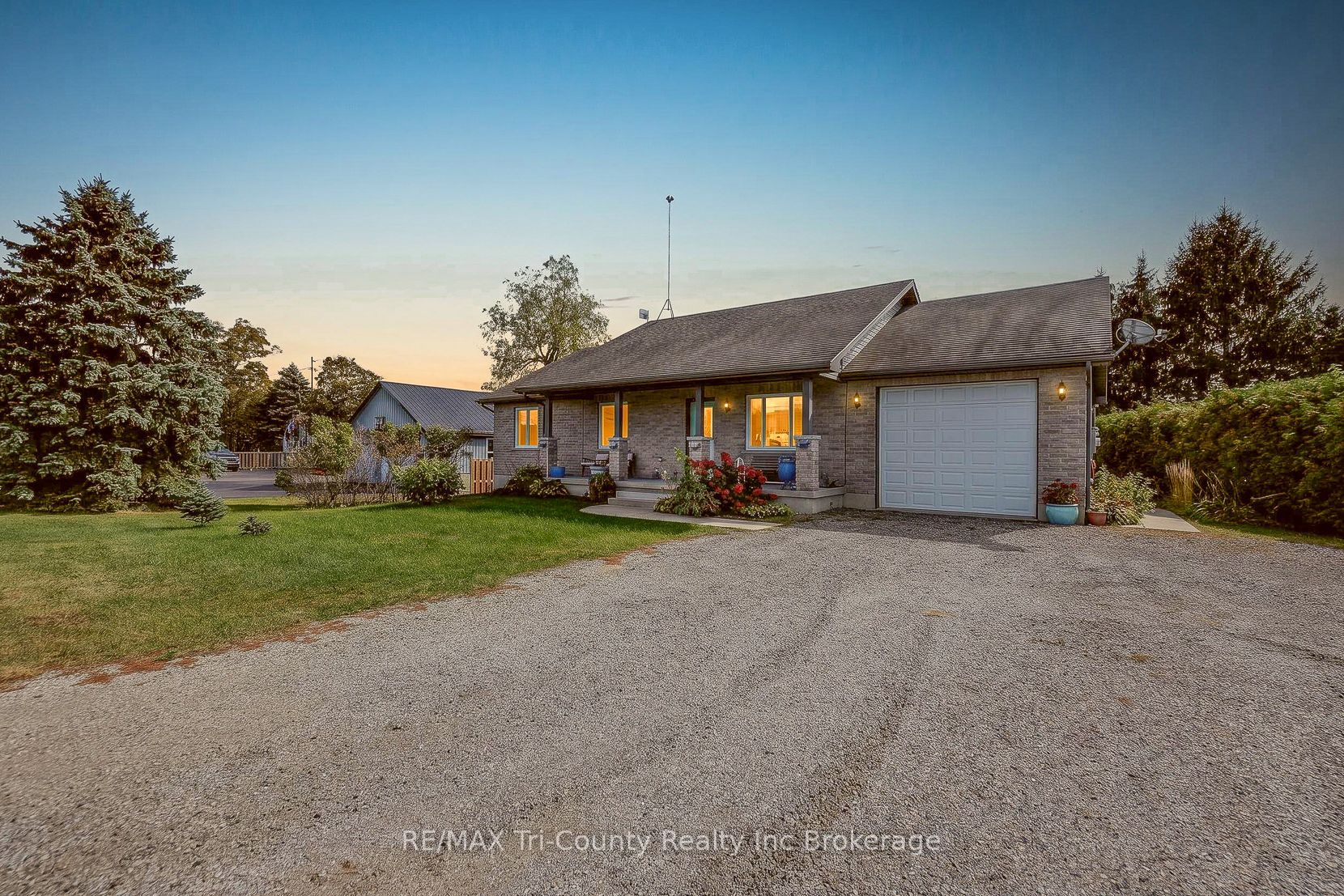 342 Glen Meyer Road Property Photo 2
