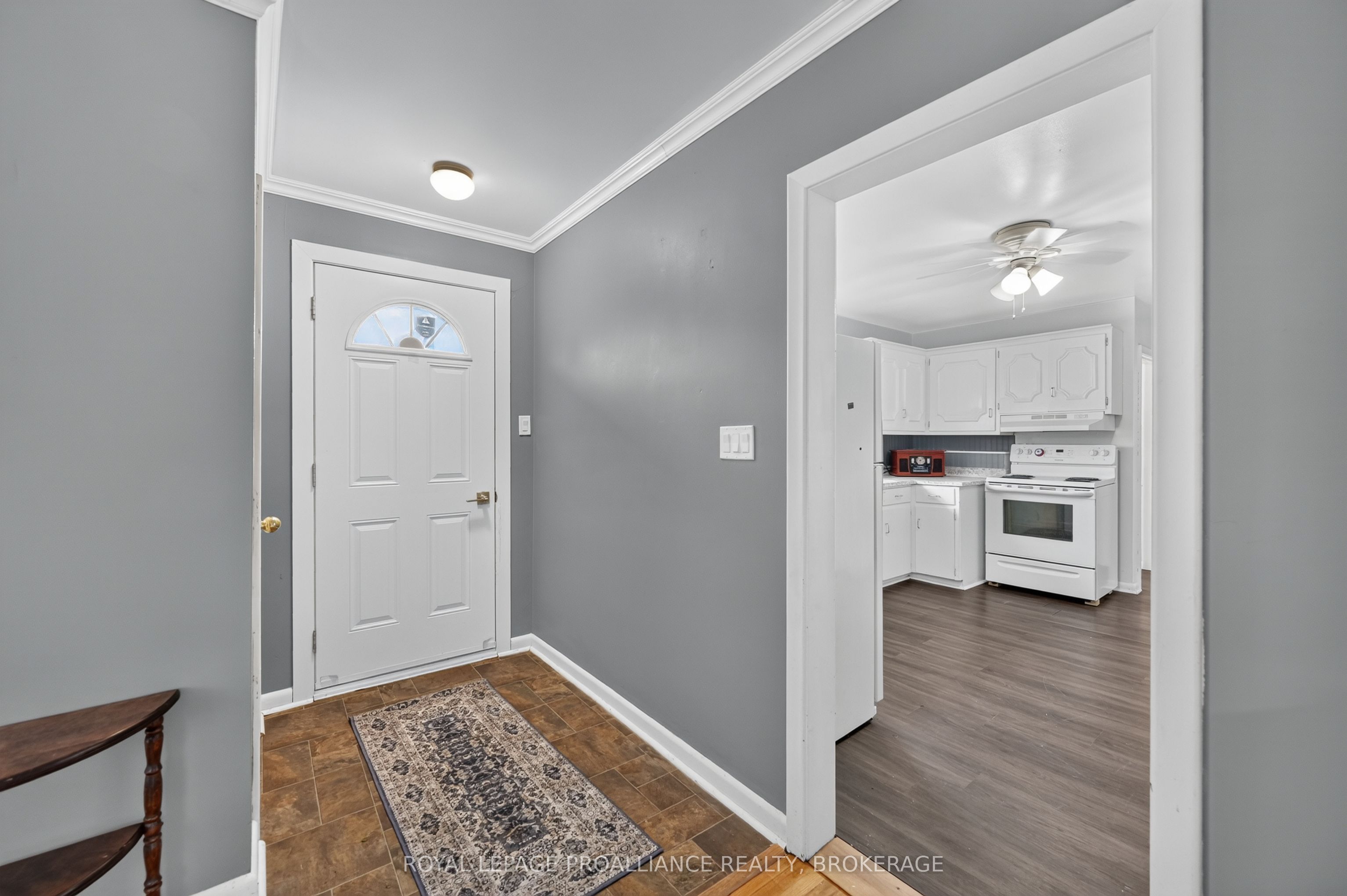 39 Fairfield Boulevard Property Photo 3
