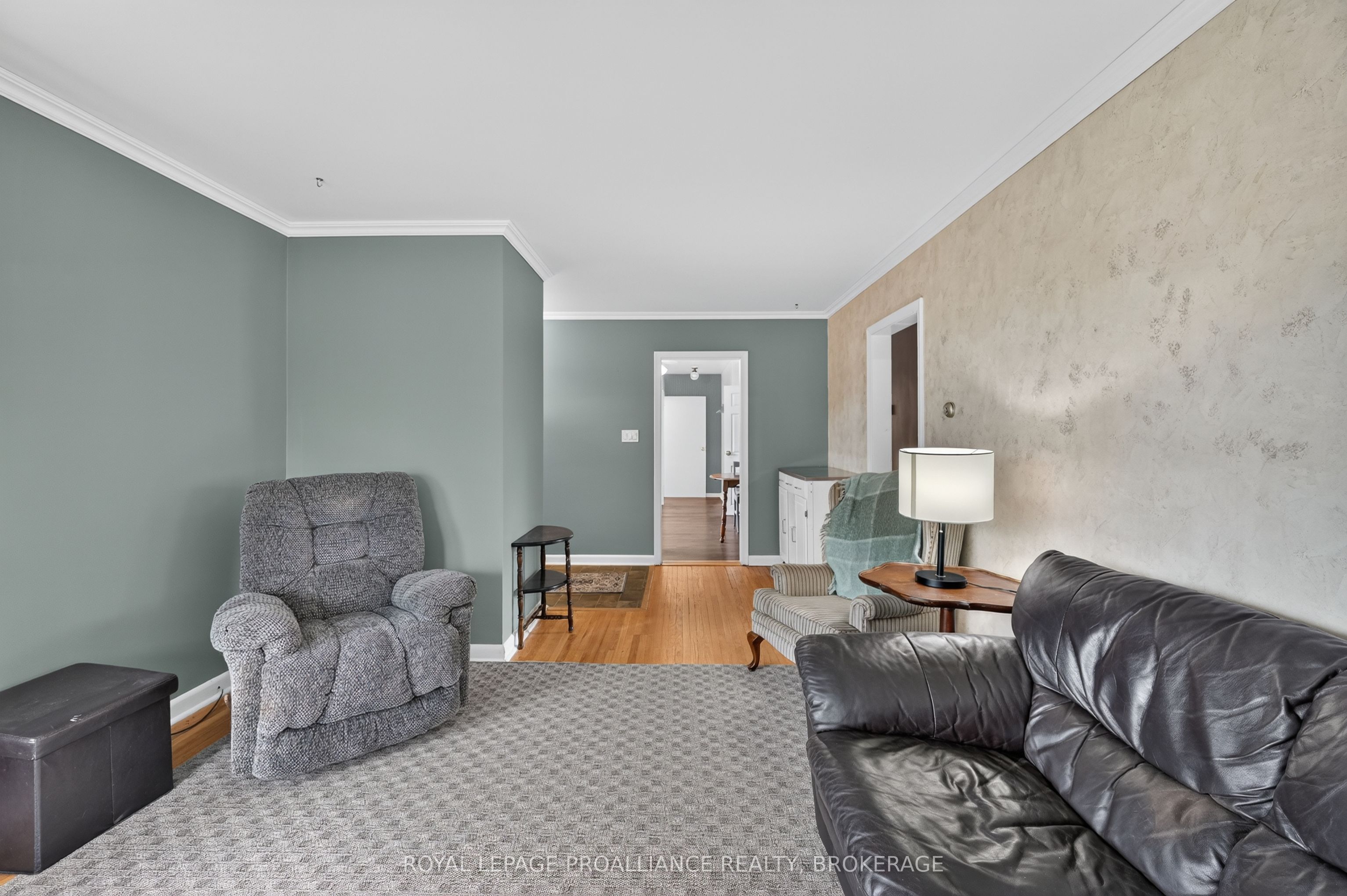 39 Fairfield Boulevard Property Photo 9