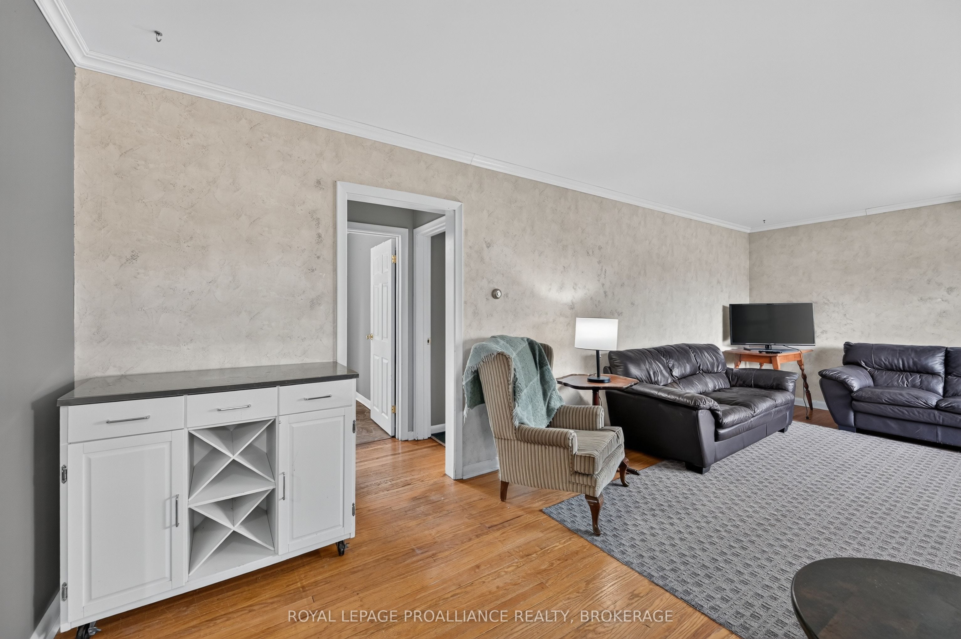 39 Fairfield Boulevard Property Photo 10