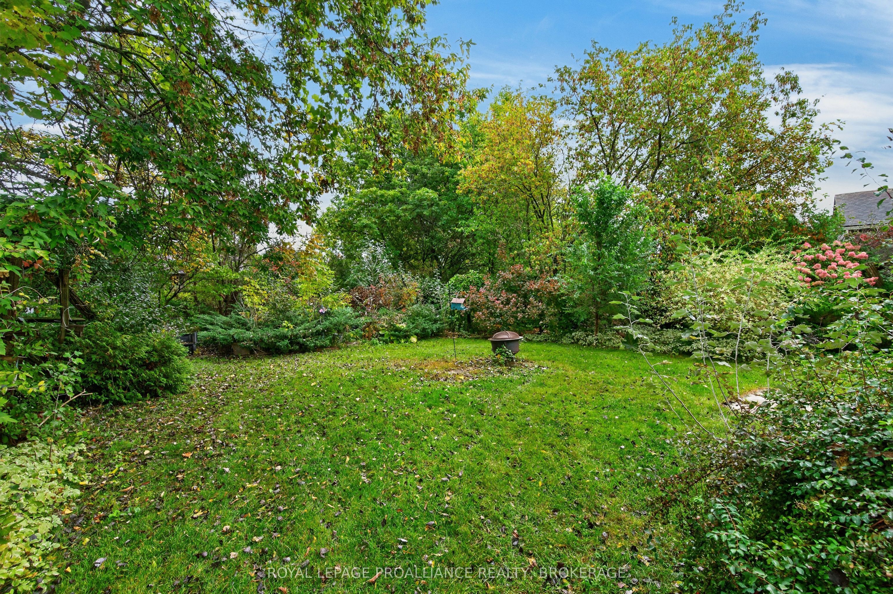 39 Fairfield Boulevard Property Photo 28