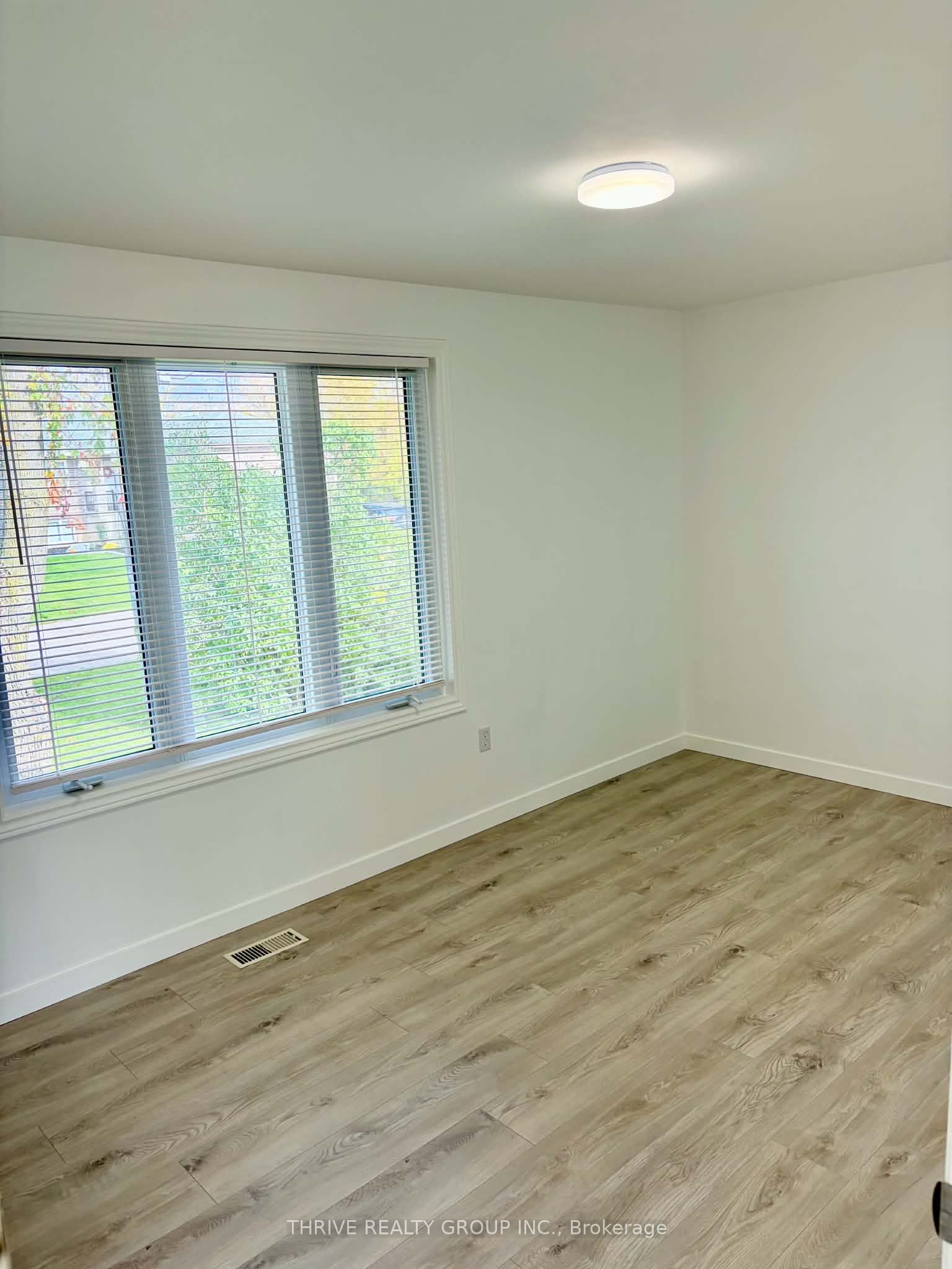 182 Elizabeth Street Property Photo 10