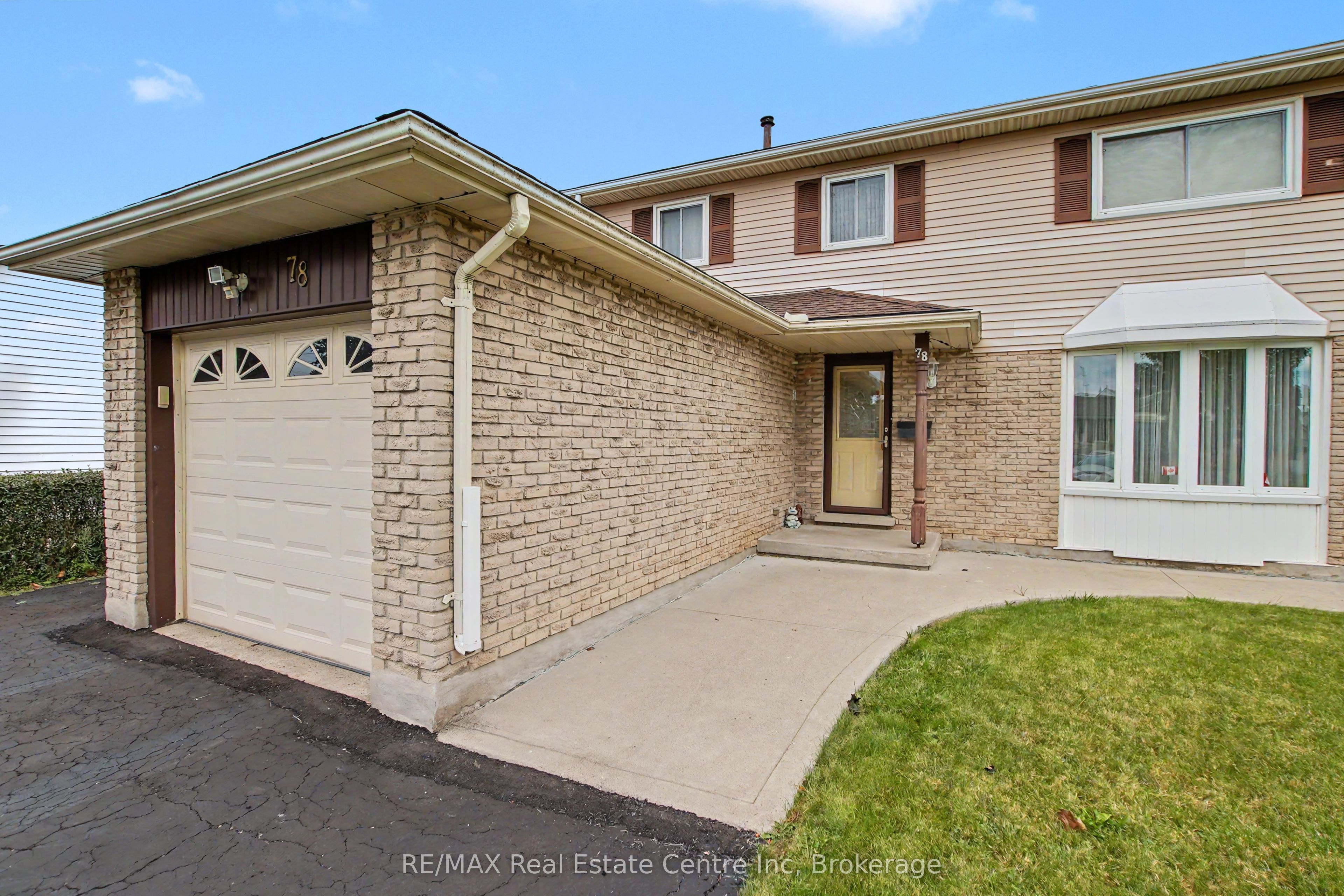 78 Rolling Meadows Drive Property Photo 3