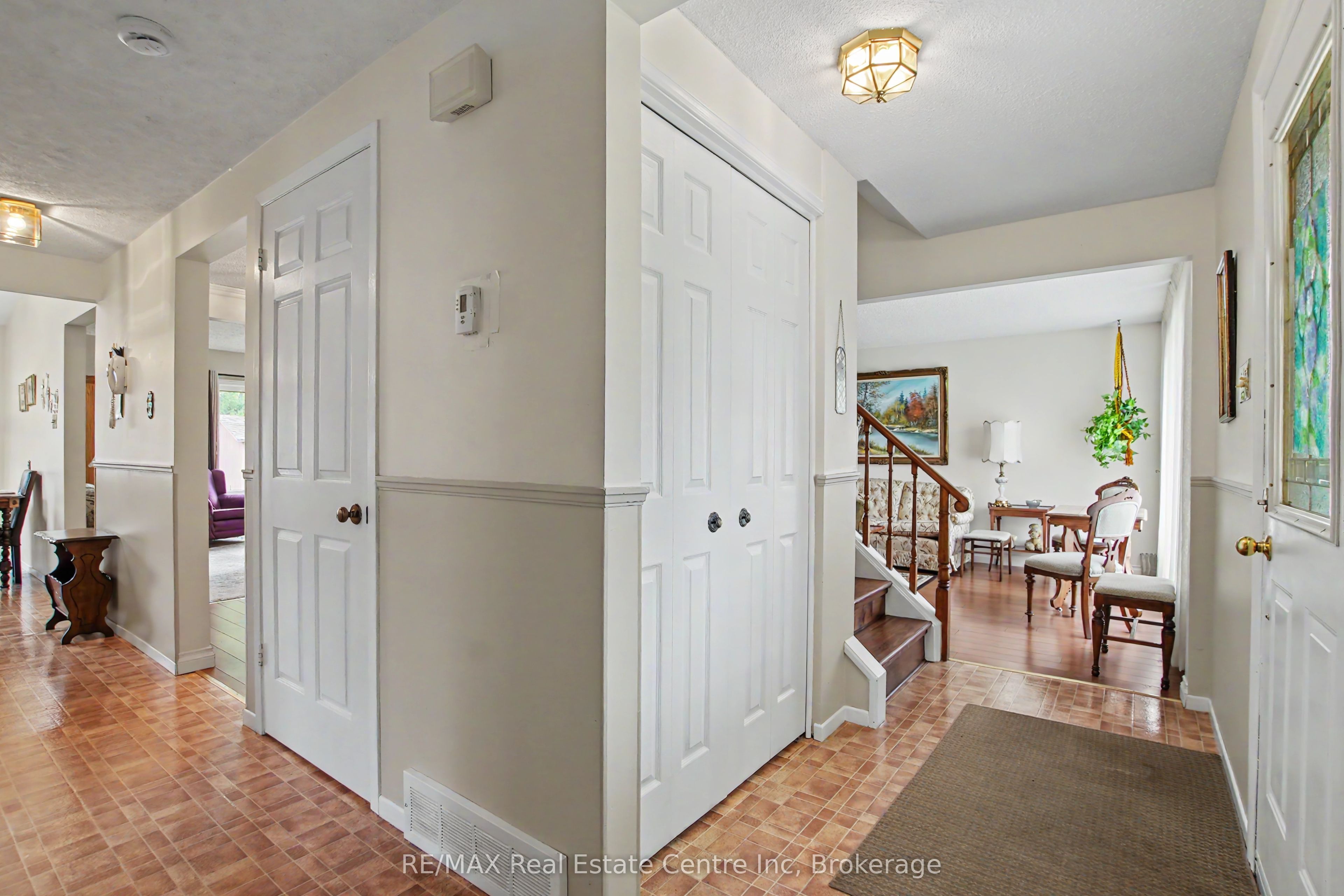 78 Rolling Meadows Drive Property Photo 5