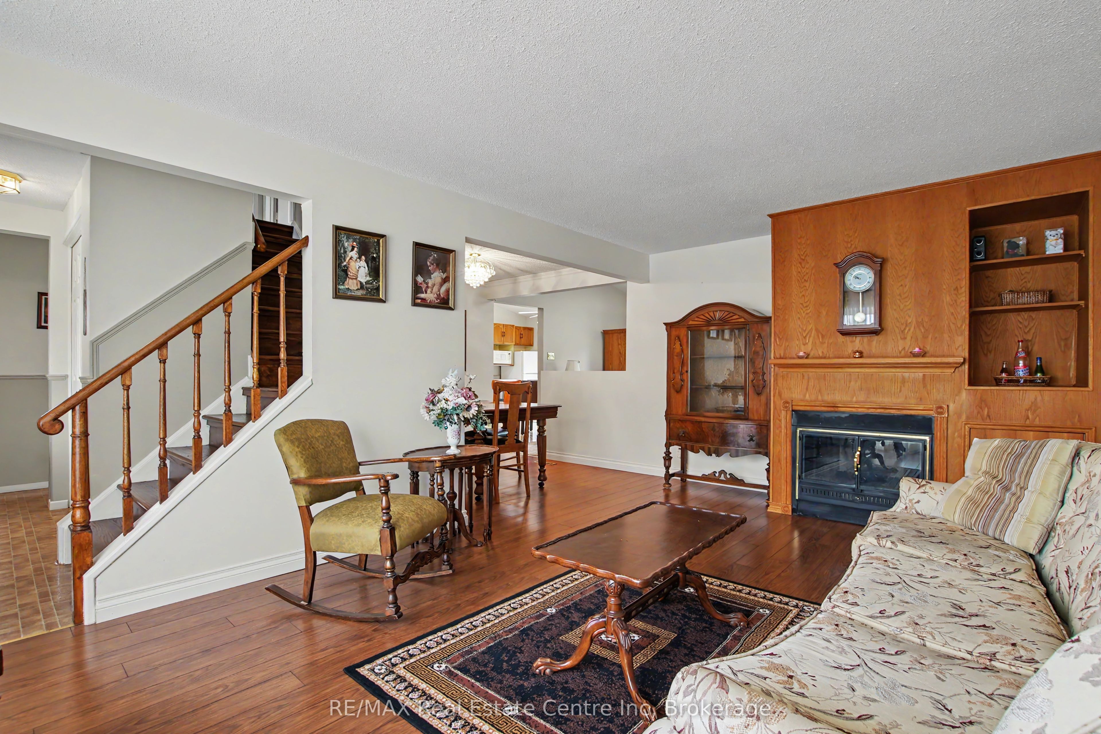 78 Rolling Meadows Drive Property Photo 6
