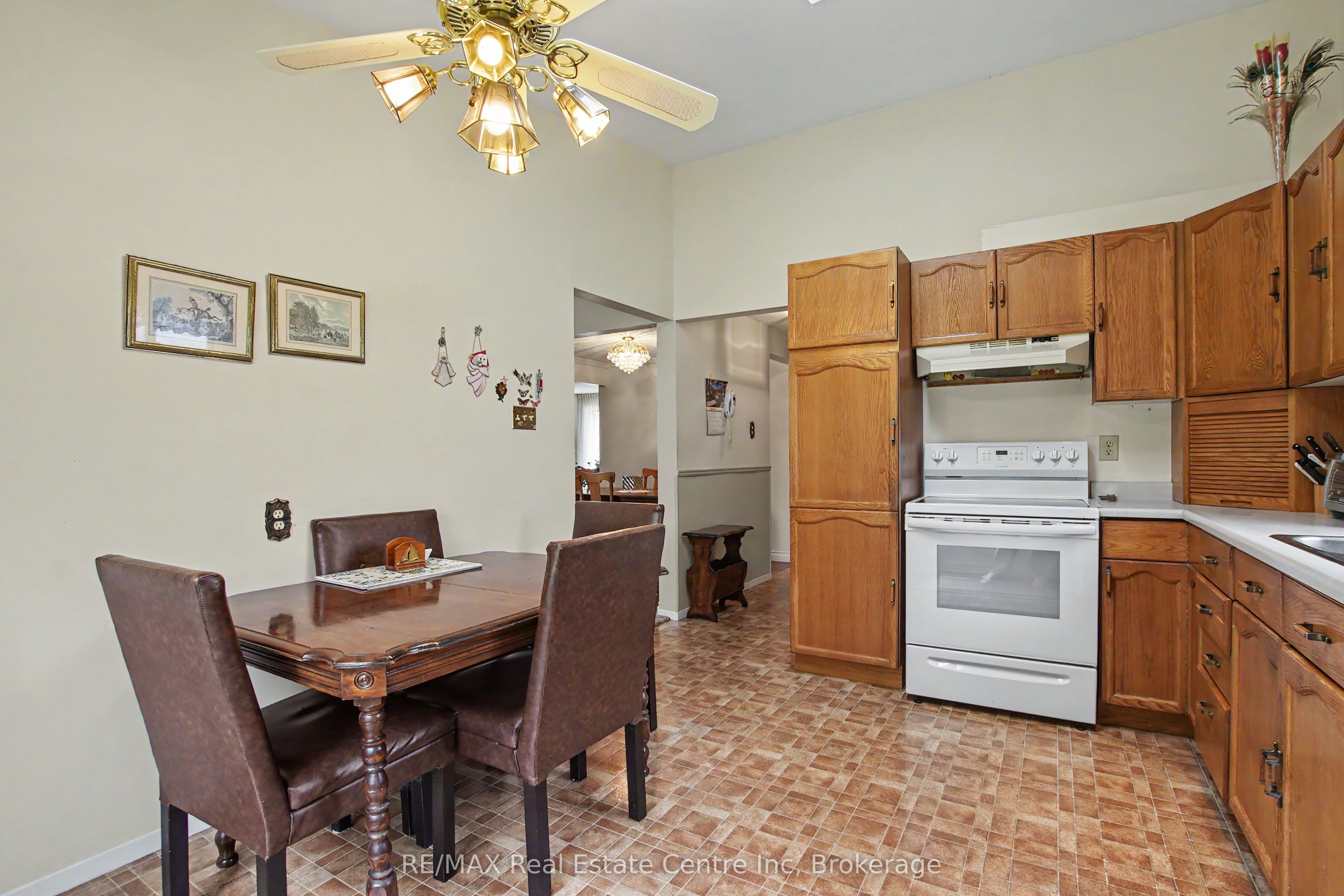 78 Rolling Meadows Drive Property Photo 14