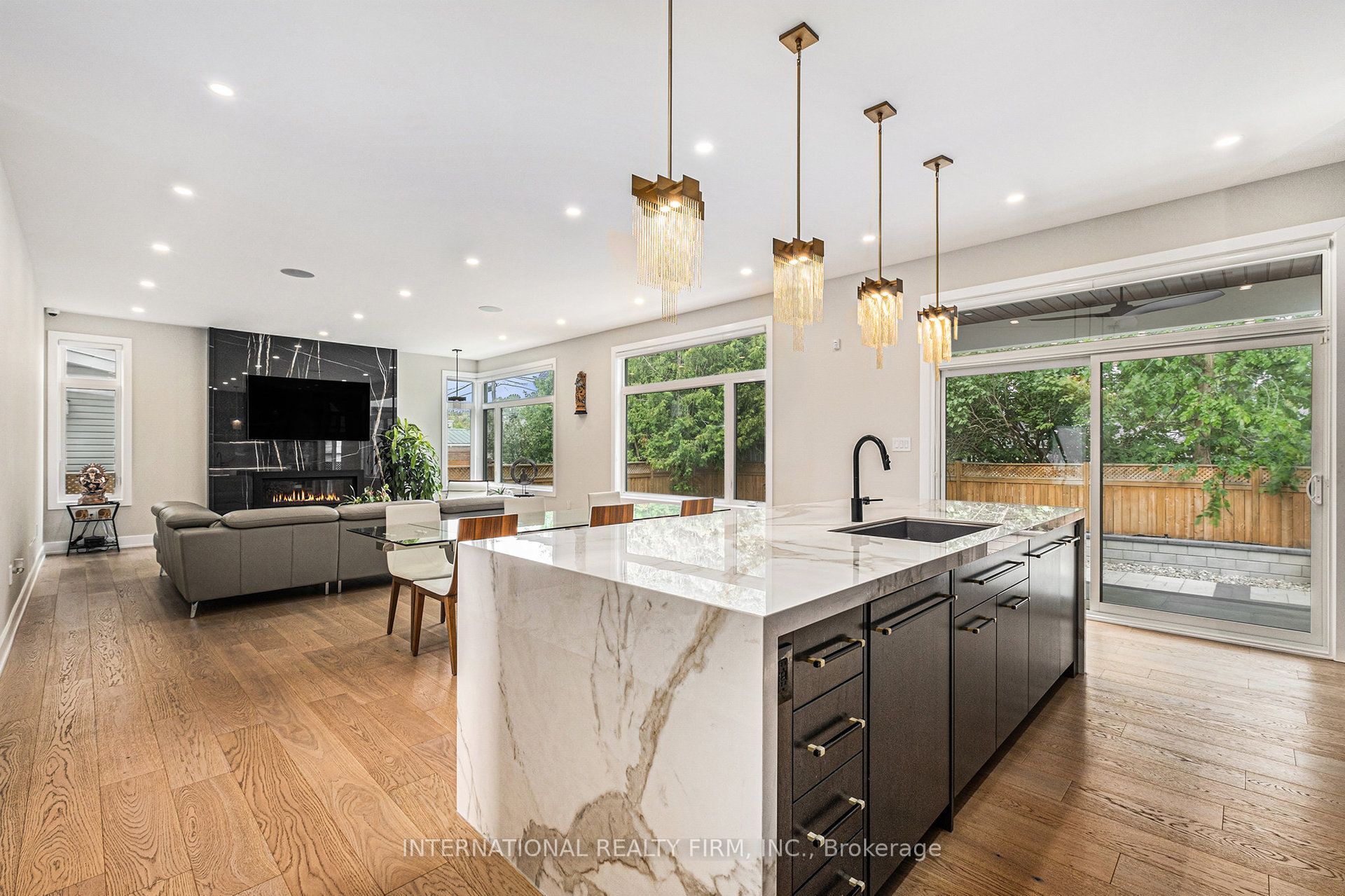 79 Boyce Avenue Property Photo 12