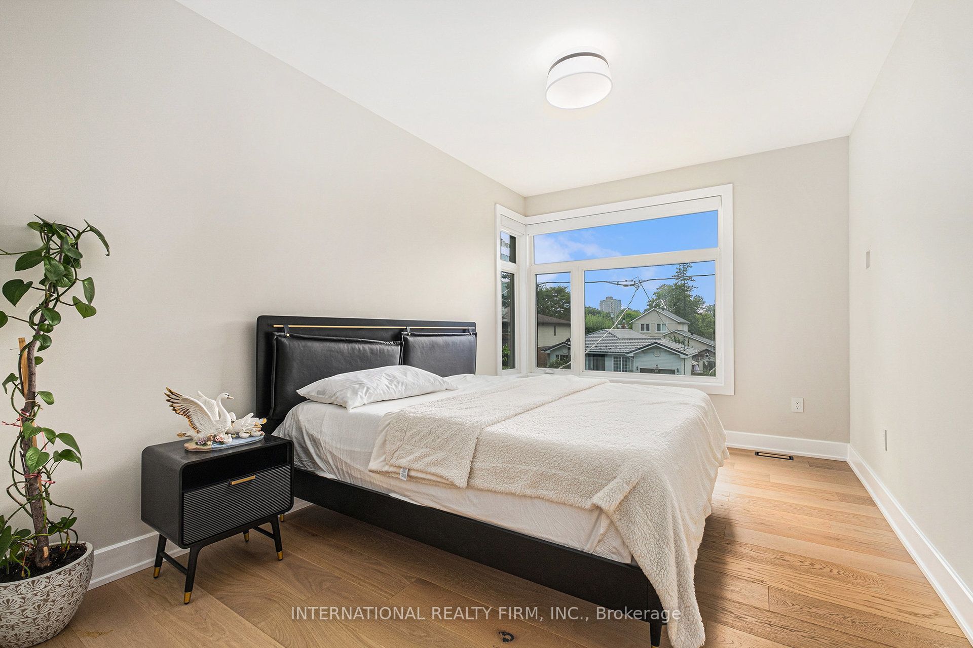 79 Boyce Avenue Property Photo 27