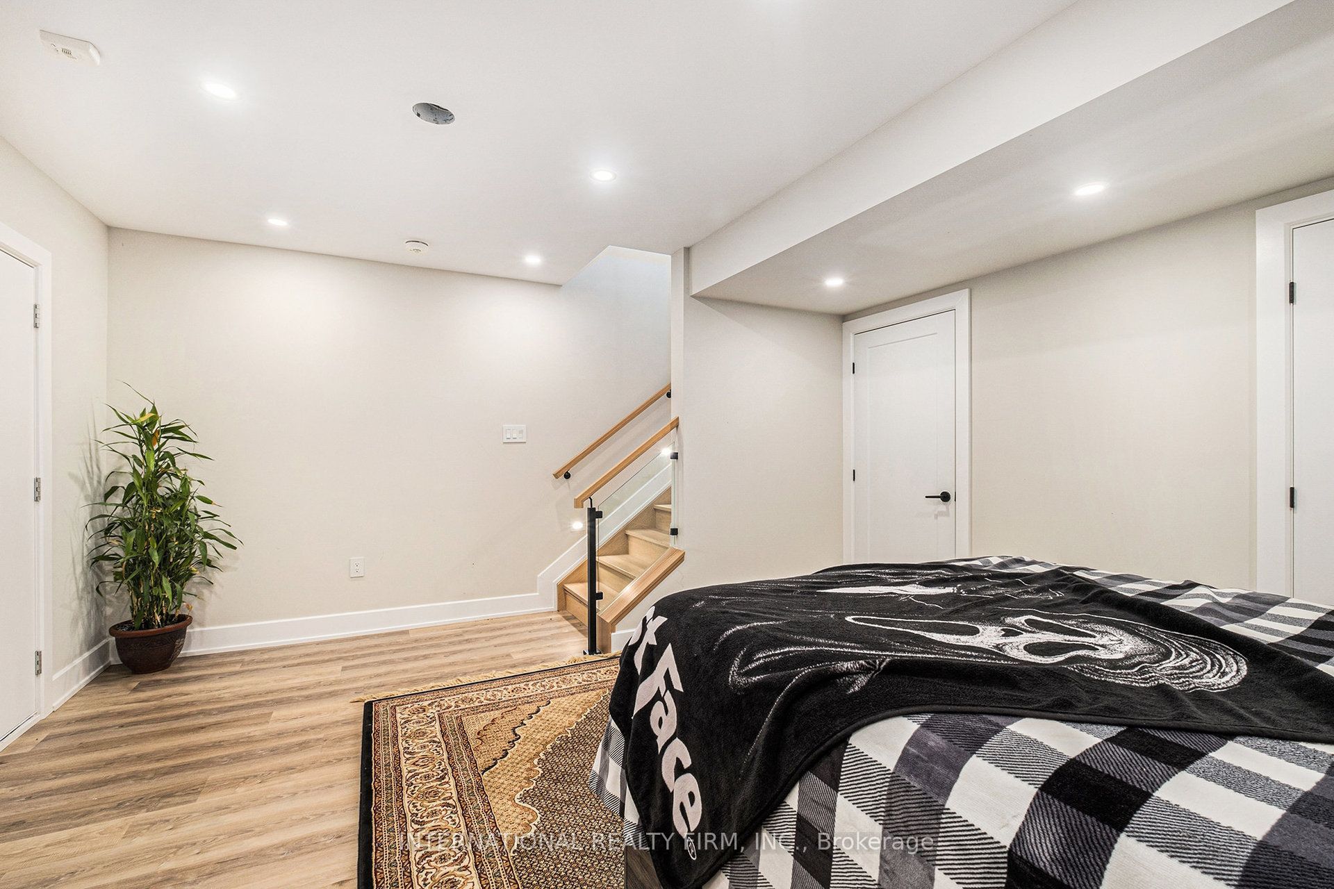79 Boyce Avenue Property Photo 30