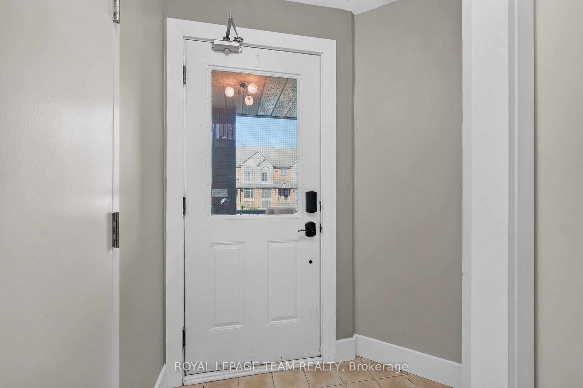 4482 Harper Avenue Property Photo 4