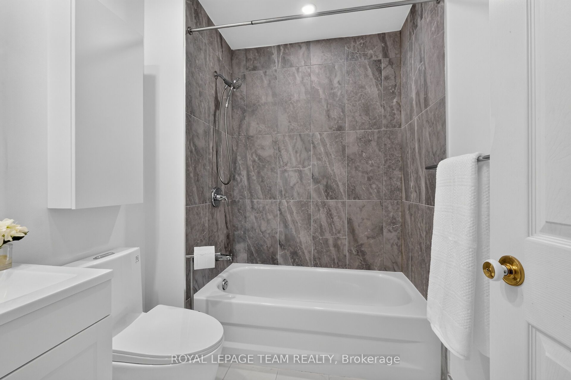 4482 Harper Avenue Property Photo 15