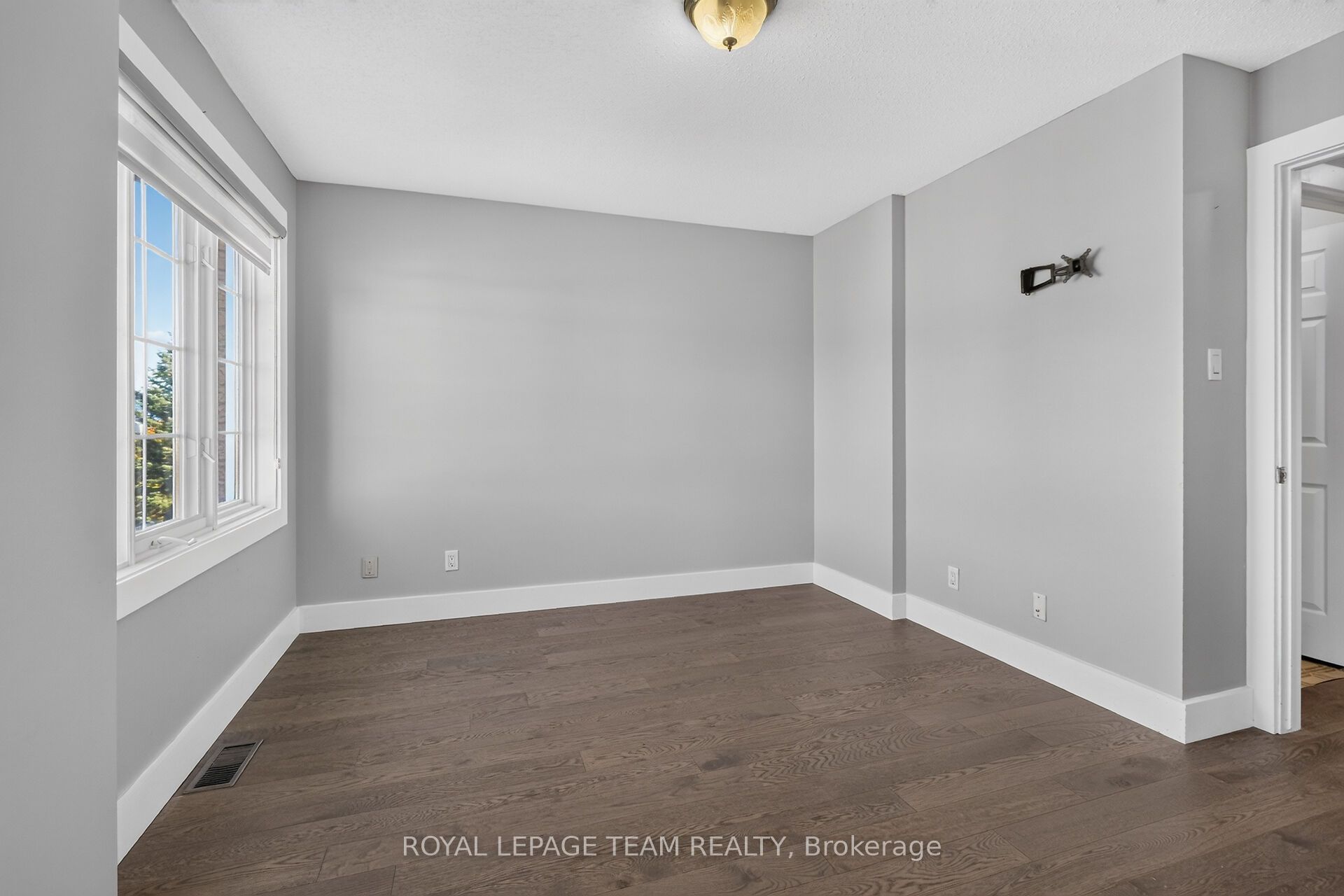 4482 Harper Avenue Property Photo 22