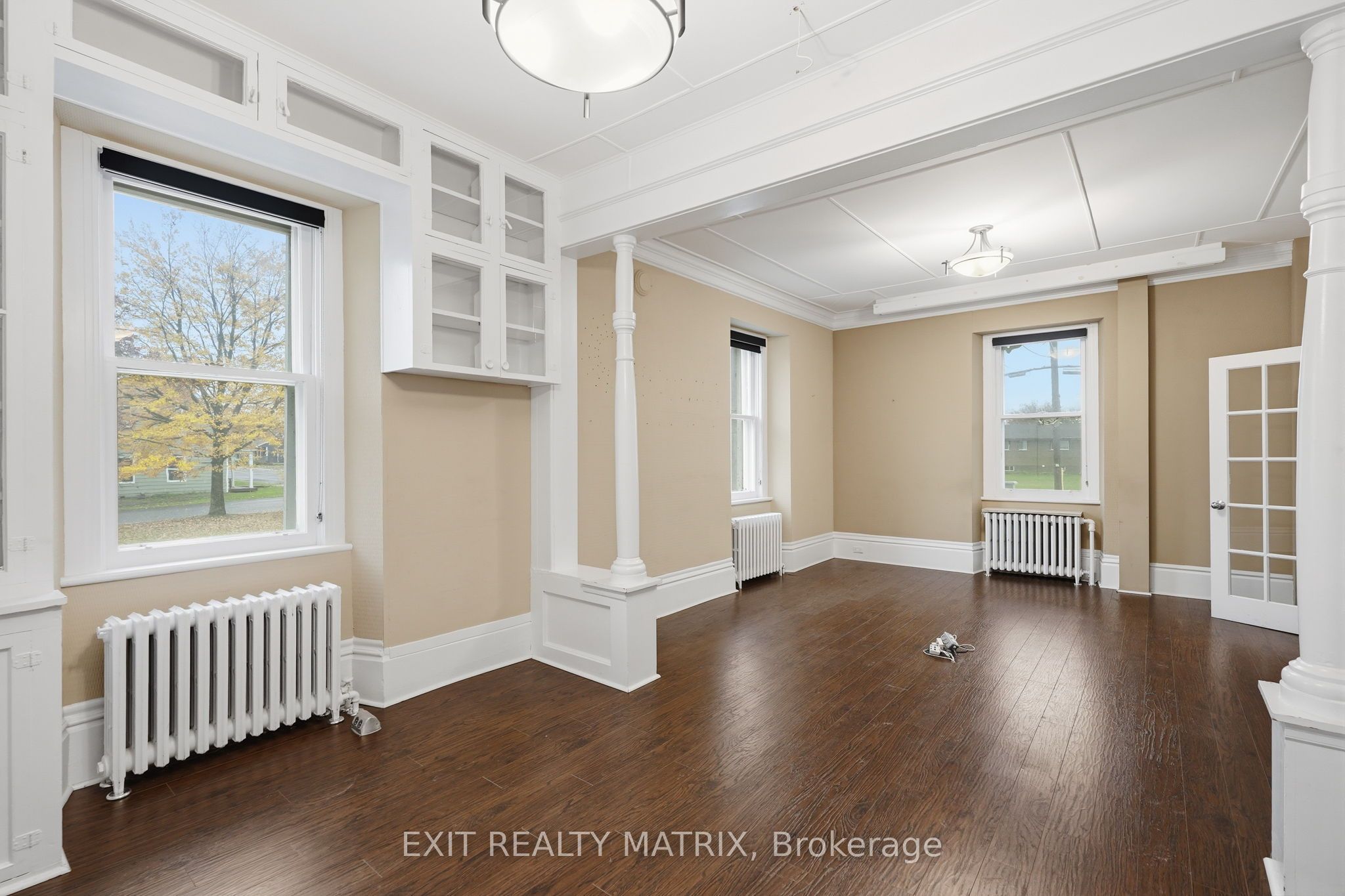425 Water Street E Property Photo 5