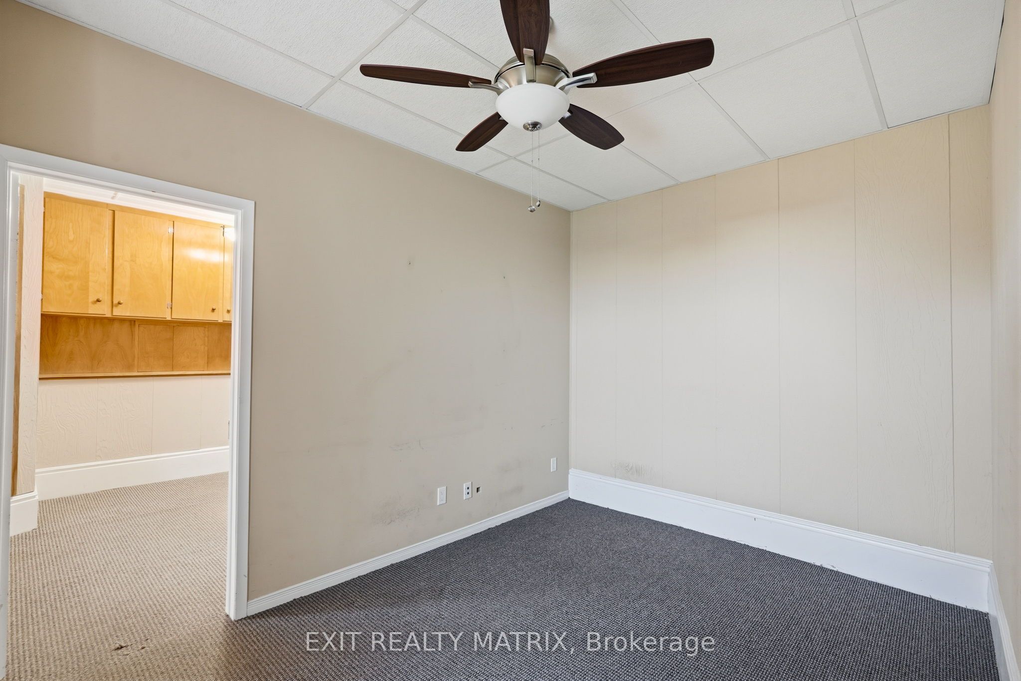 425 Water Street E Property Photo 7